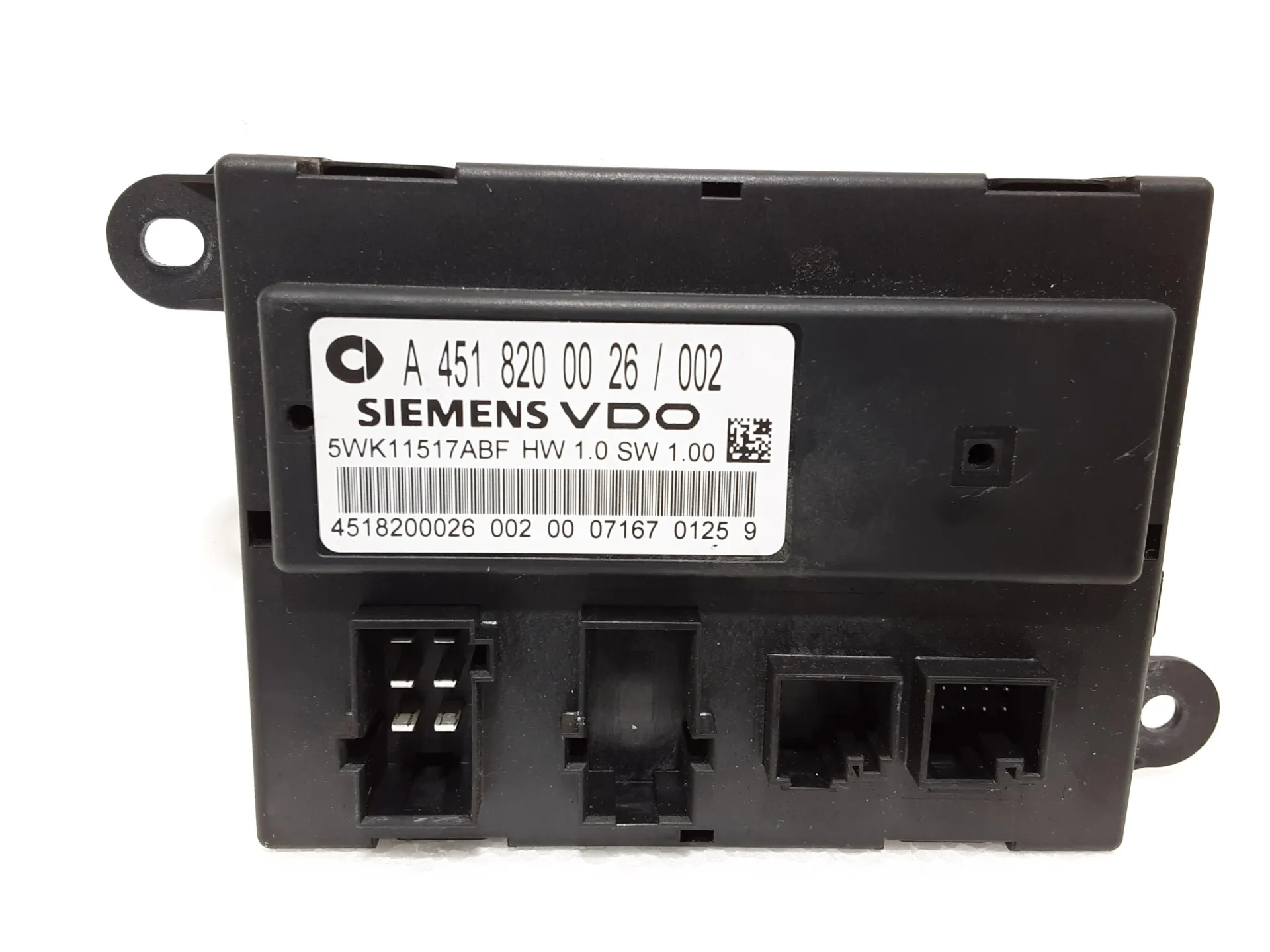 CENTRALINA CHIUSURA CENTRALIZZATA con codice A4518200026 da SMART Fortwo Coupé 3° Serie (w 451) 800 Diesel 33 kW / 45 CV con codice motore 660950/OM 660.950 (2007)