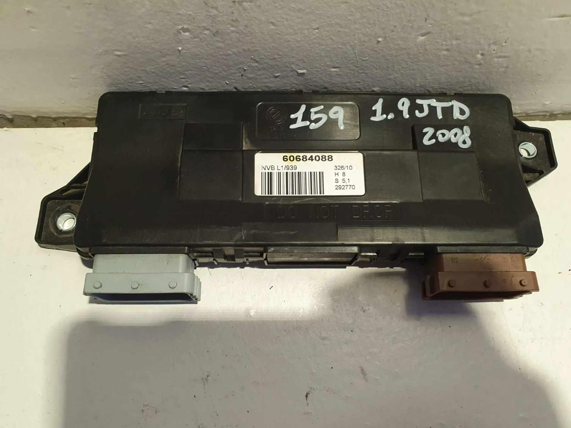 CENTRALINA CHIUSURE con codice 60684088 da ALFA ROMEO 159 Berlina Serie (939_) (05>11) 1900 Diesel (2009)