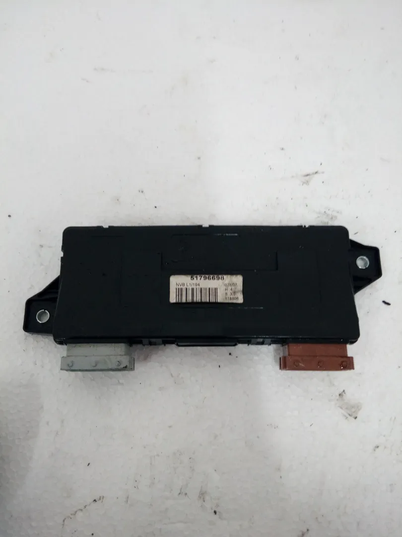 CENTRALINA CHIUSURE con codice 51796698 da FIAT Croma 3Â° Serie 1900 Diesel (2007)