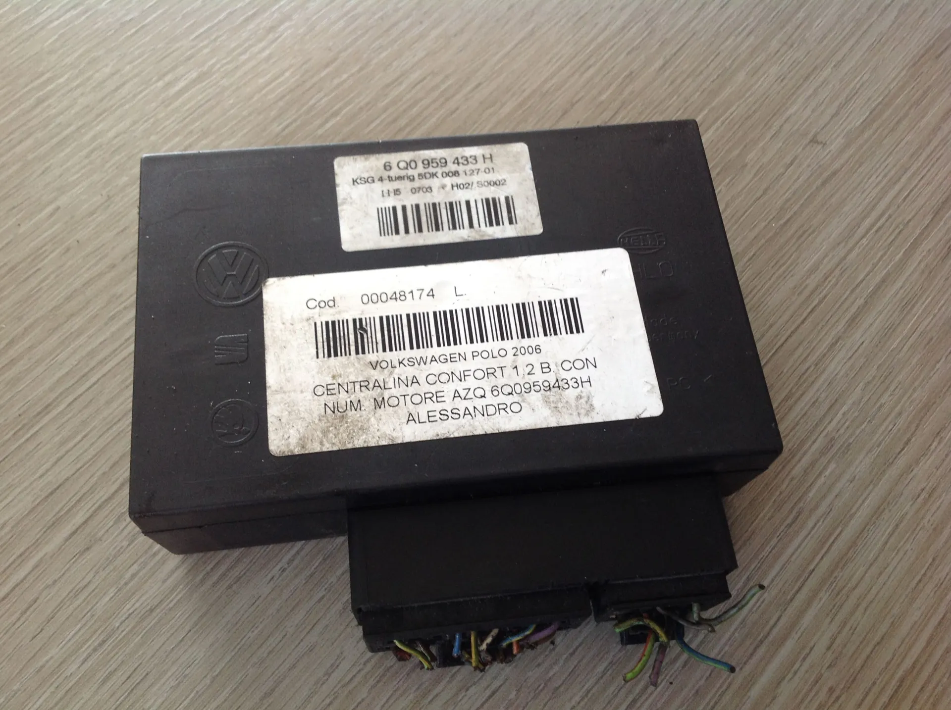 CENTRALINA COMFORT con codice 6Q0959433H da VOLKSWAGEN Polo 4Â° Serie Benzina (2006)