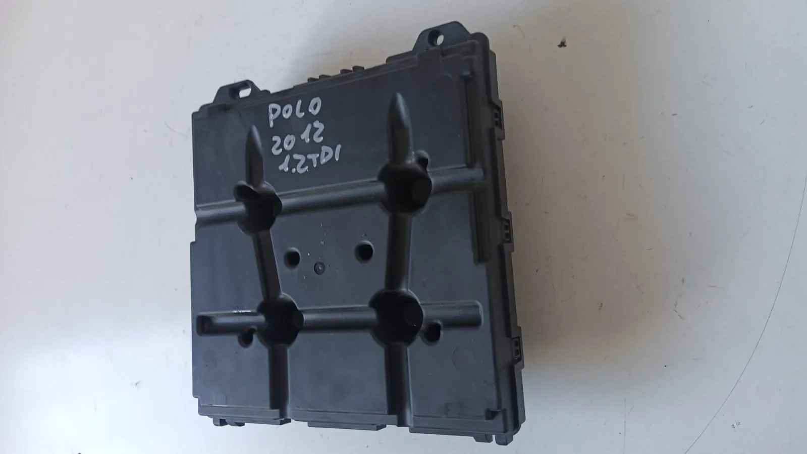 CENTRALINA COMFORT con codice 6R0937086 P da VOLKSWAGEN Polo 5Â° Serie 1200 Diesel con codice motore CFW/CFW (2012)