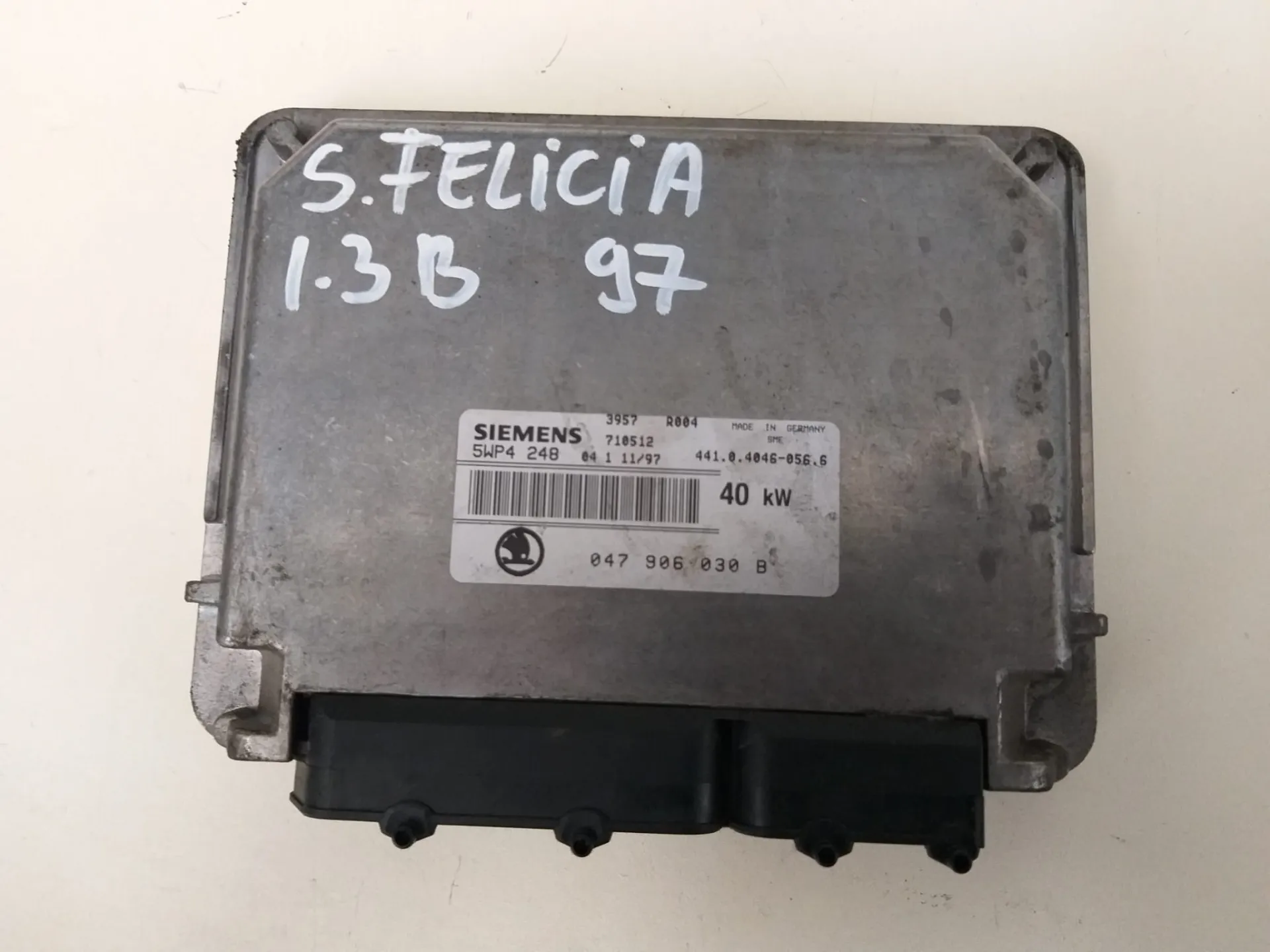 Centralina controllo Skoda Felicia 1.3 B del 1997 CODICE RICAMBIO : 047906030B