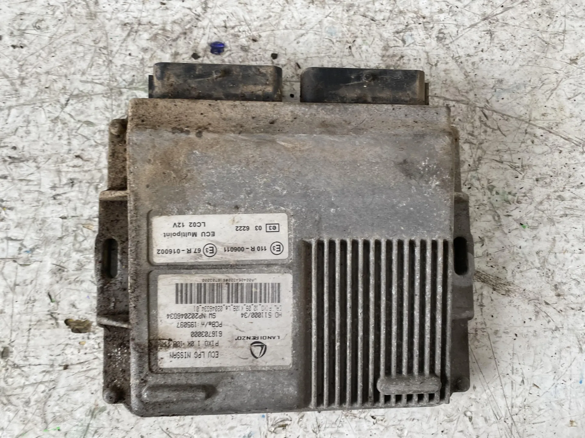 CENTRALINA ECU con codice 616703000 da NISSAN Pixo 1Â° Serie 1000 Benzina con codice motore K10B/K10B (2010)