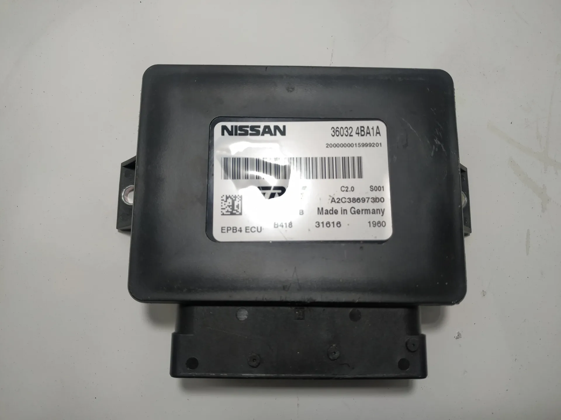 CENTRALINA FRENO STAZIONAMENTO con codice 32620330 da NISSAN X-Trail Serie (T32) con codice motore R9M (14>18)