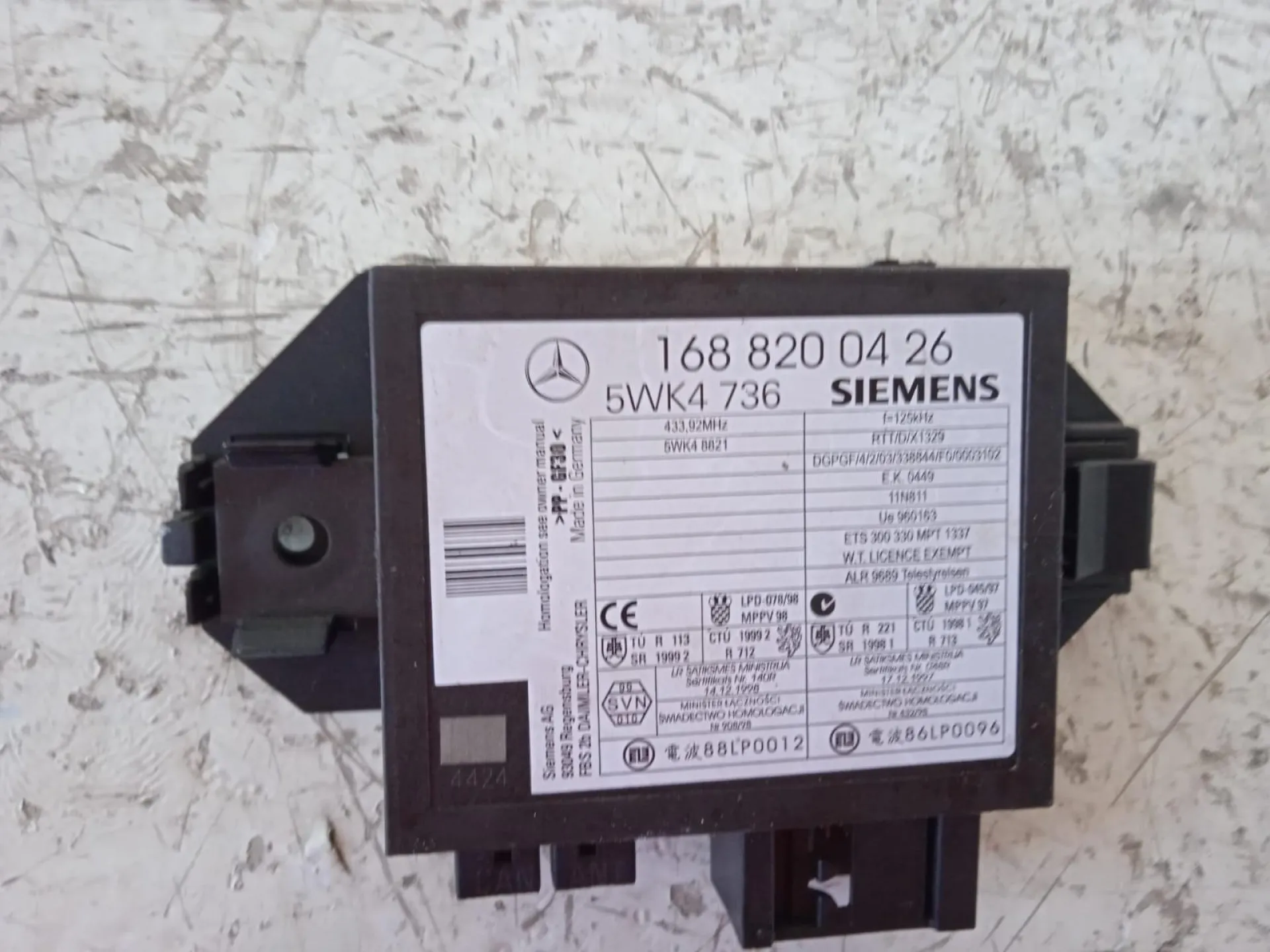 CENTRALINA IMMOBILIZER con codice 1688200426 da MERCEDES Classe A W168 2Â° Serie 1700 Diesel con codice motore 668942/668942 (2003)