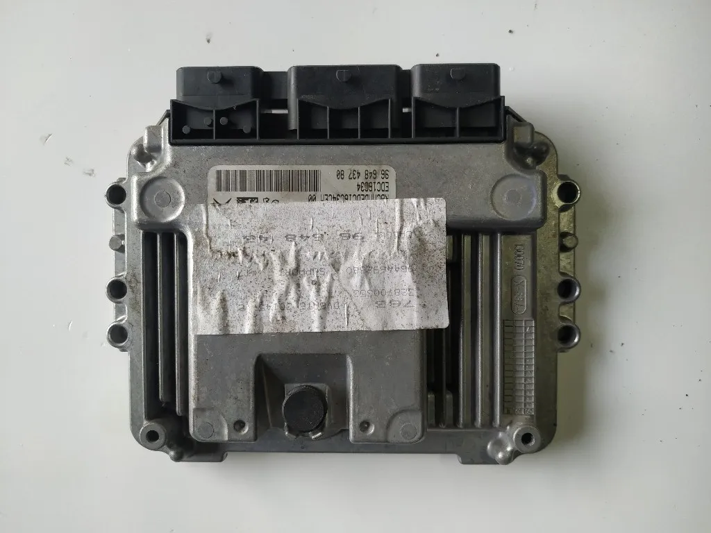 CENTRALINA INIEZIONE con codice 1943V8 da PEUGEOT 308 Serie (07>14) 1560 diesel (2009)