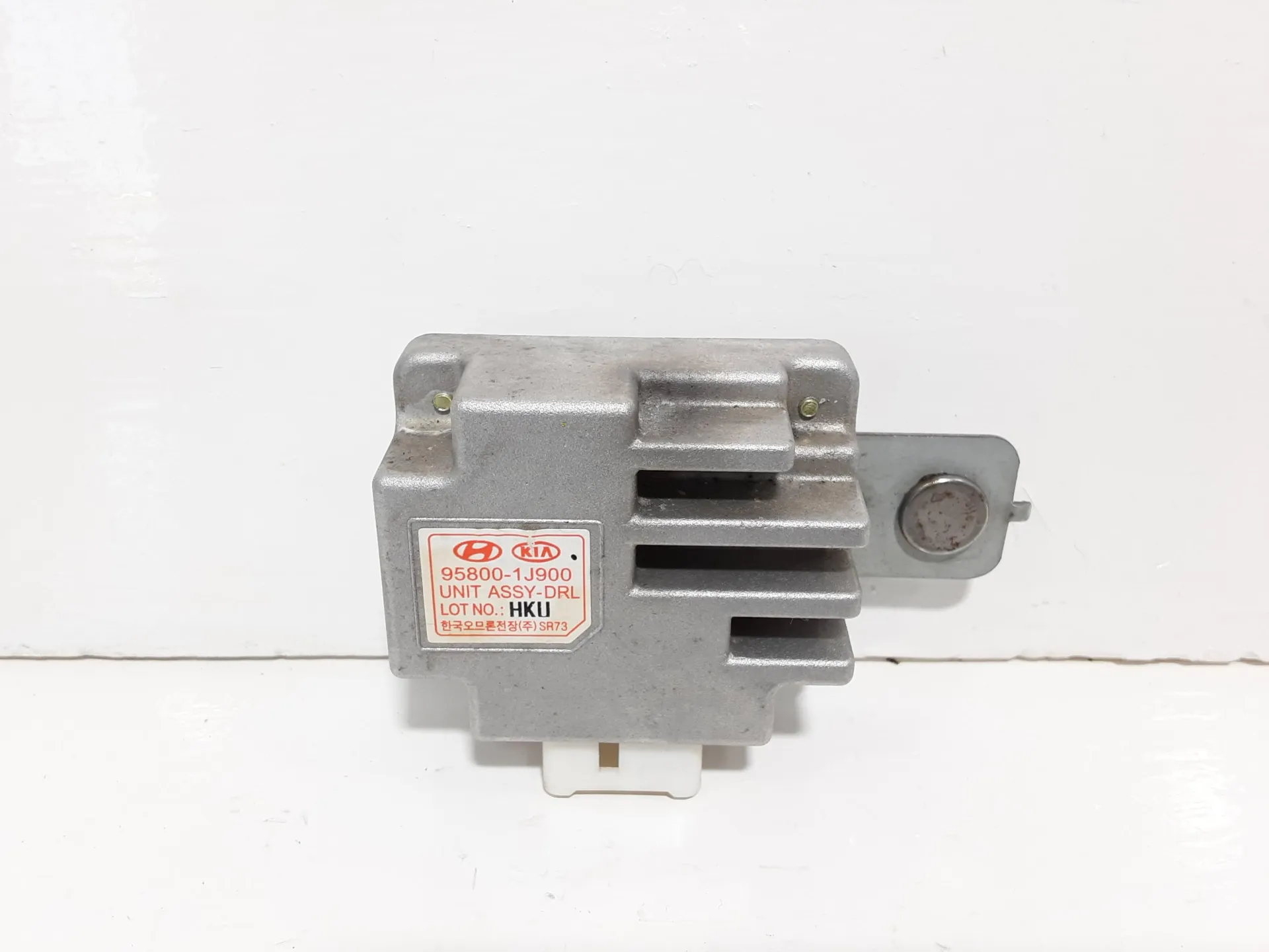 CENTRALINA LUCI con codice 958001J900 da HYUNDAI i20 1° Serie 1200 Benzina 63 kW / 86 CV con codice motore G4LA/G4LA (2013)