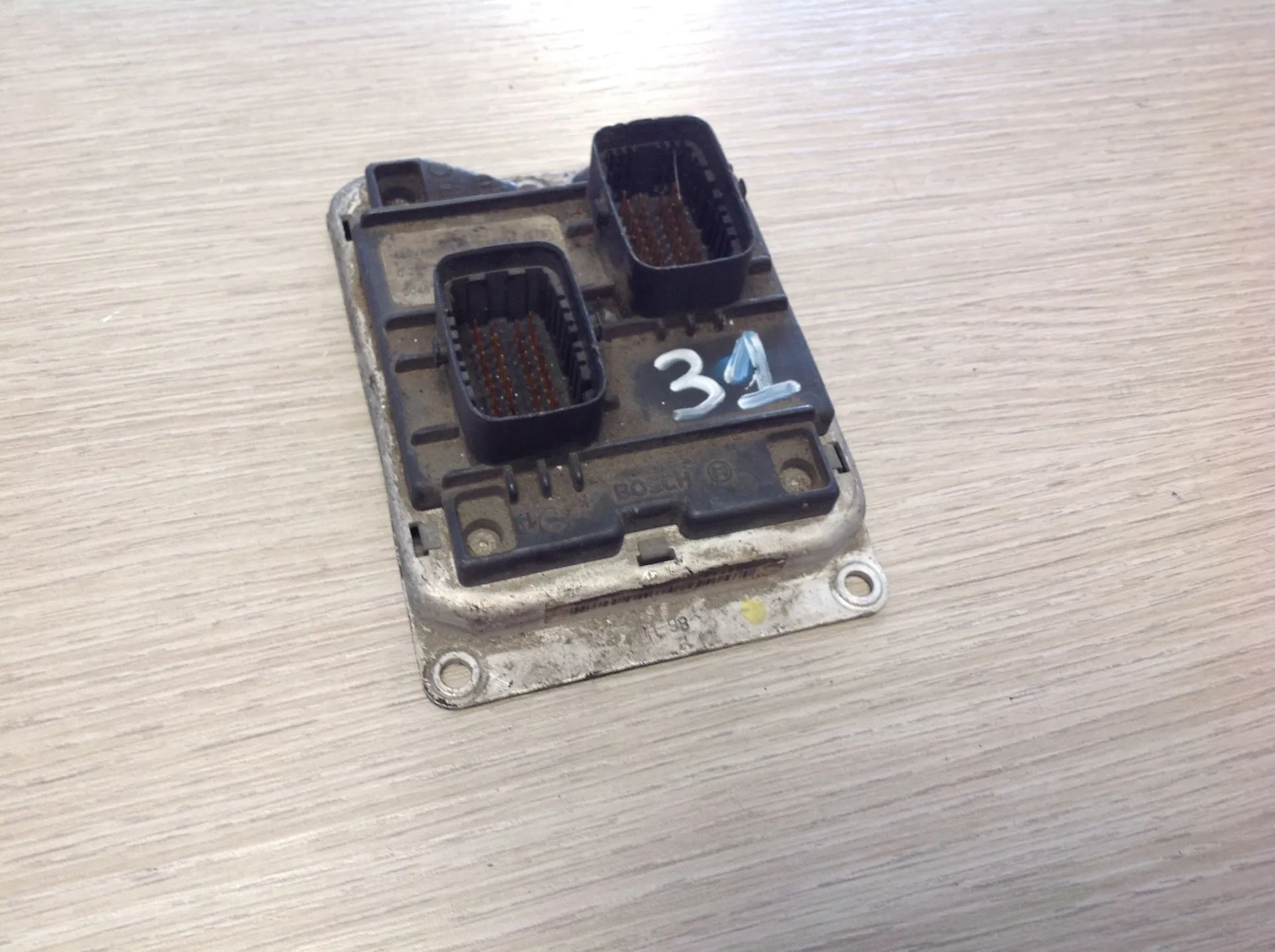 CENTRALINA MOTORE con codice 0261204732 da ALFA ROMEO 156 Berlina Serie (932_) (97>03) Benzina (2000)