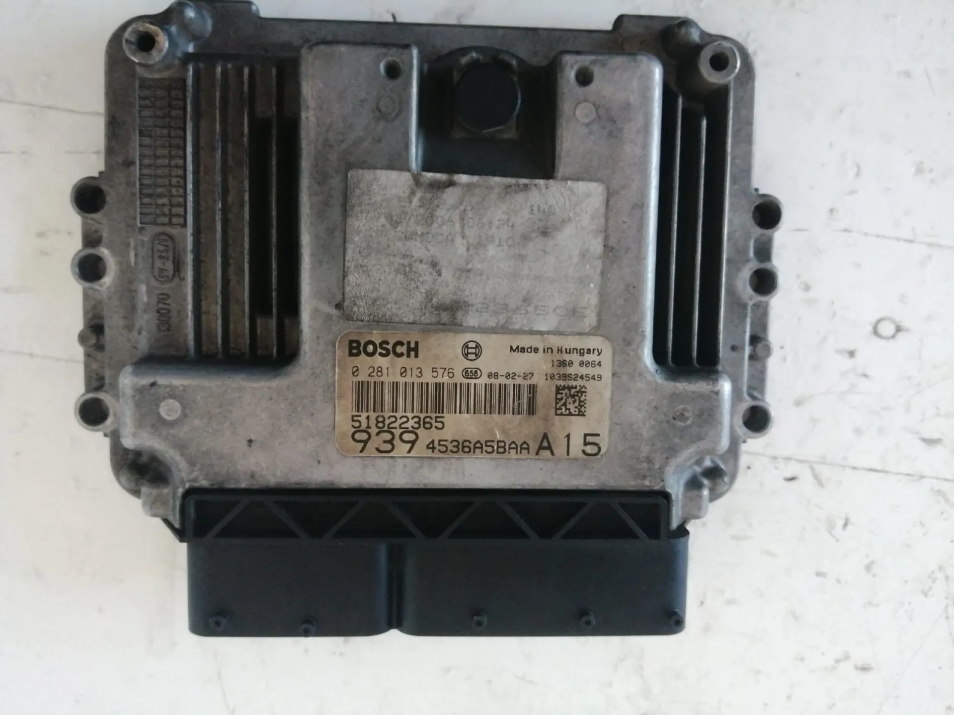 CENTRALINA MOTORE con codice 02811013576 da ALFA ROMEO 159 Berlina Serie (939_) (05>11) 1900 Diesel (2008)