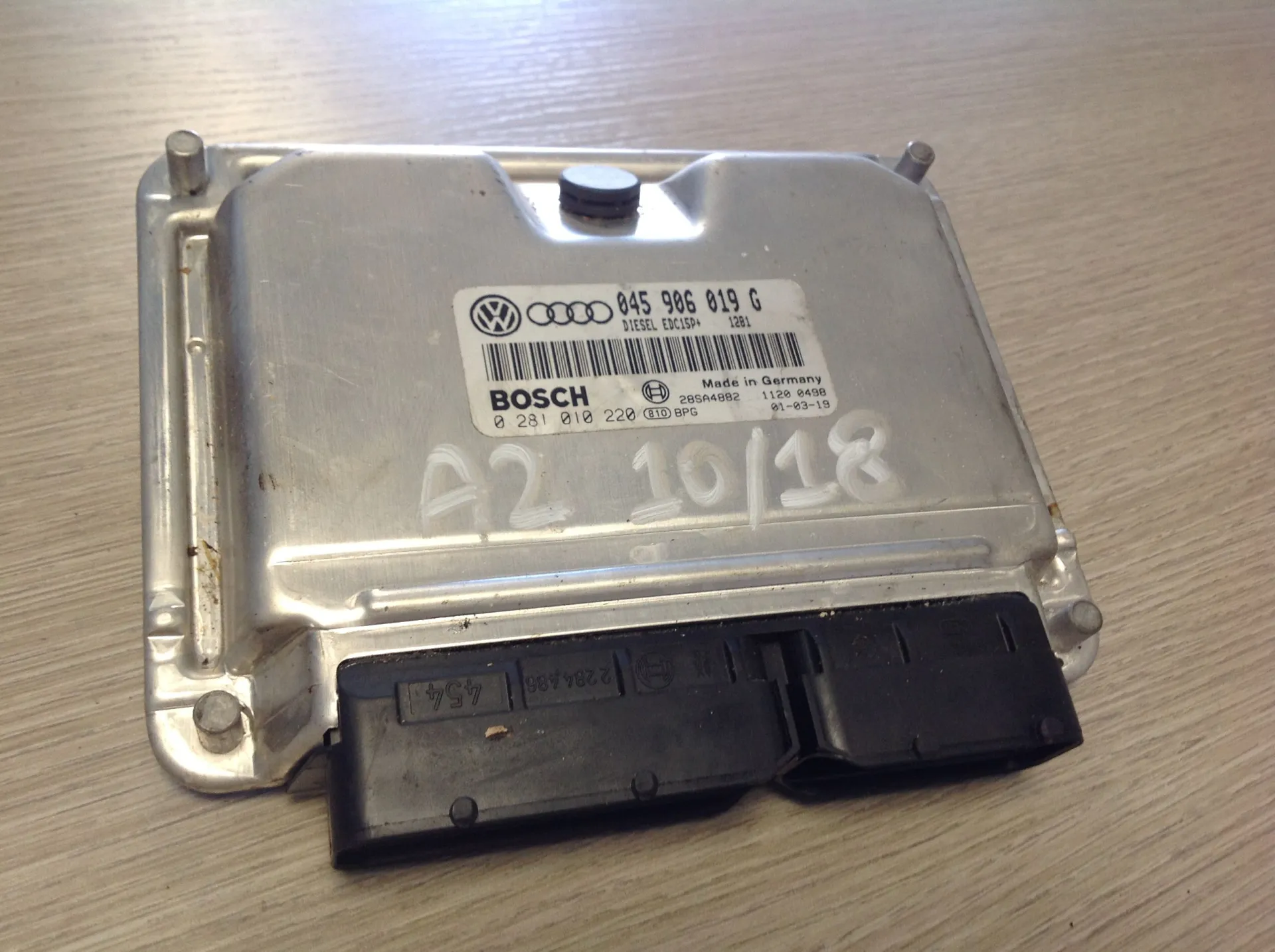 0281010220 045906019G CENTRALINA MOTORE AUDI A2 Serie (8Z0) (00>05) Diesel