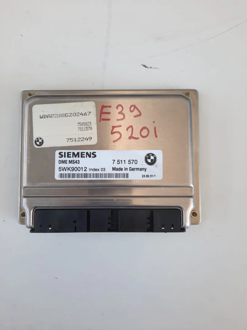 Centralina motore BMW E39 2.0 B del 2001 CODICE RICAMBIO : 7511570