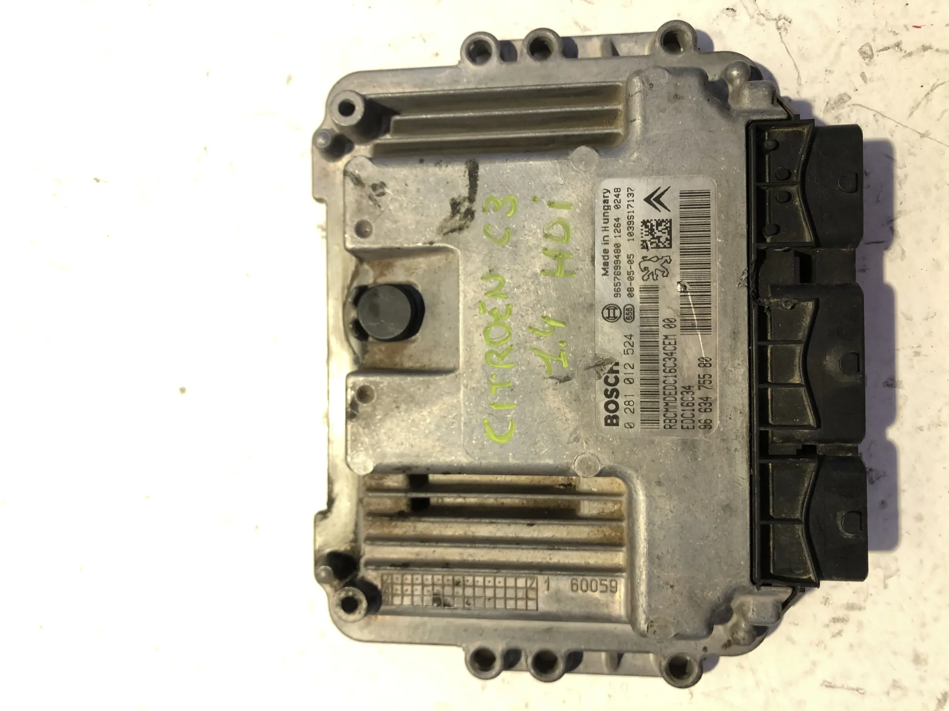 CENTRALINA MOTORE con codice 0281012524 / 9657699480 / 12640248 / 1039S17137 / EDC16C34 / 9663475580 da CITROEN C3 2Â° Serie 1400 Diesel (2005)