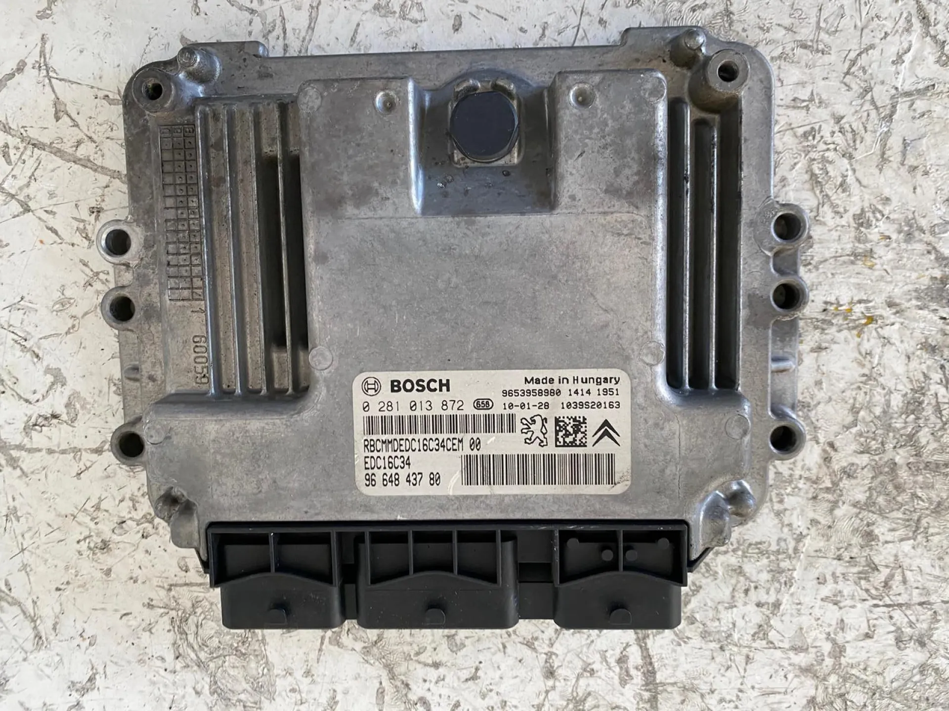 CENTRALINA MOTORE con codice 0281013872 da CITROEN C3 Serie (09>15) 1600 Diesel con codice motore 8HR/8HR (2013)