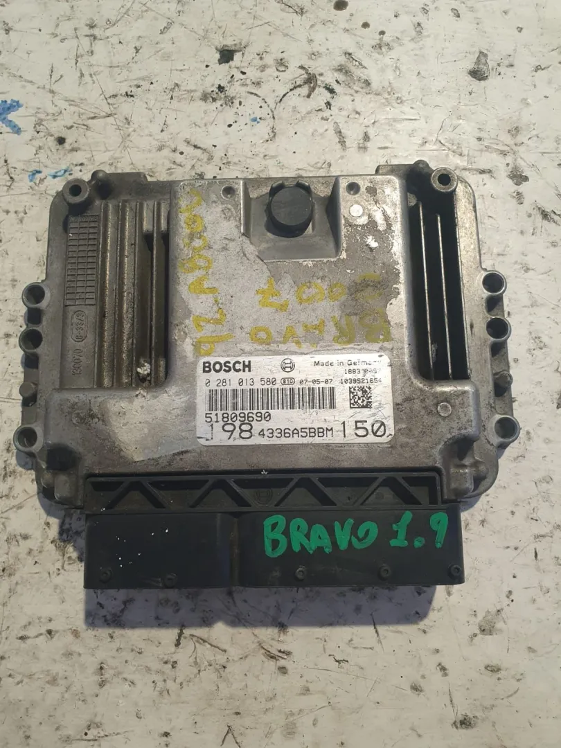 CENTRALINA MOTORE con codice 0281.013580 / 51809690 / 198.4336A5BBM150 / 1039S21654 da FIAT Bravo 2° Serie 1900 Diesel (2007)