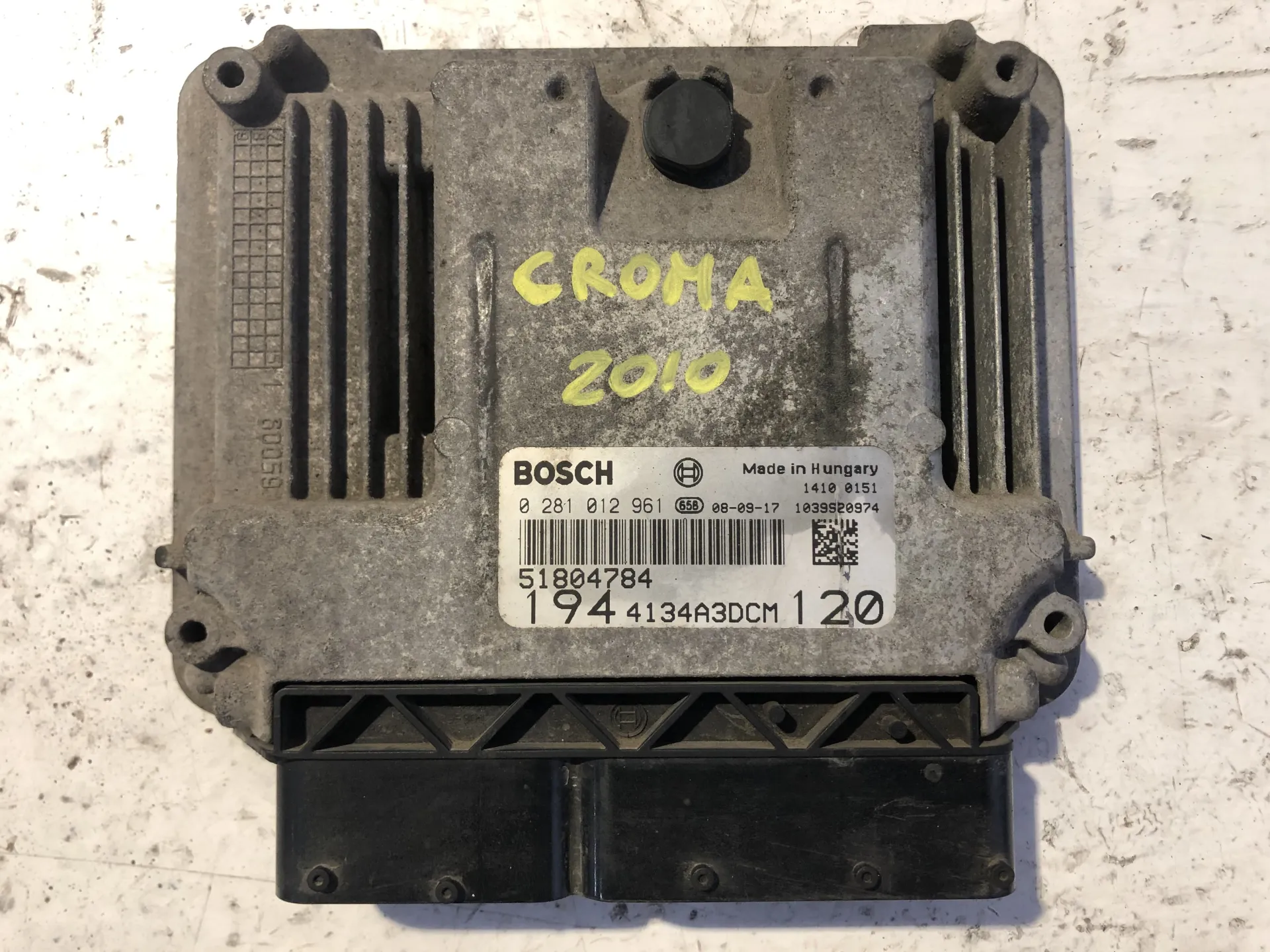 CENTRALINA MOTORE con codice 0281012961 / 14100151 / 1039S20974 / 51804784 / 1944134A3DCM.120 da FIAT Croma 3Â° Serie 1900 Diesel (2010)