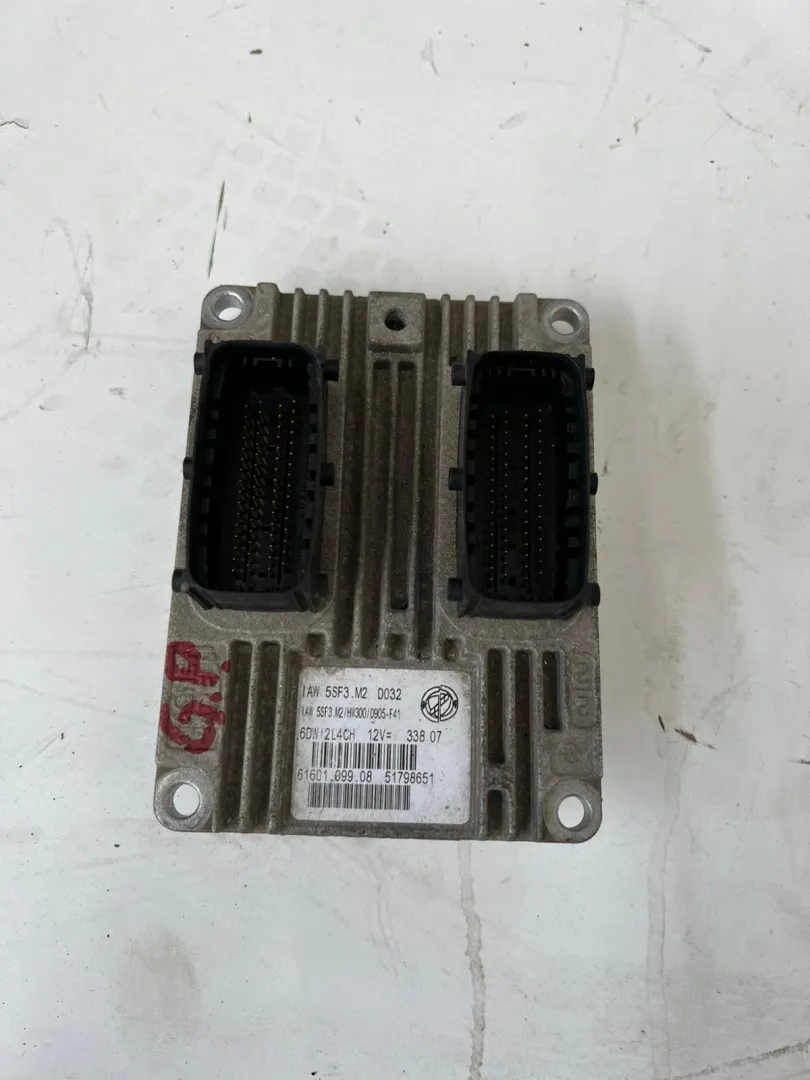 Centralina motore Fiat Grande Punto 1.2 B del 2009 CODICE RICAMBIO : 517986651