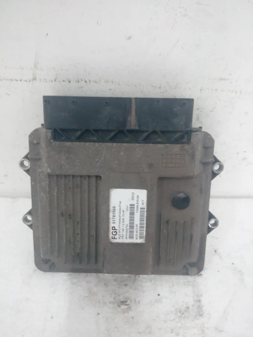 7160001904 / 51781569 / 5pxhad73g CENTRALINA MOTORE FIAT Grande Punto 2Â° Serie 1300 Diesel 55 (2008)