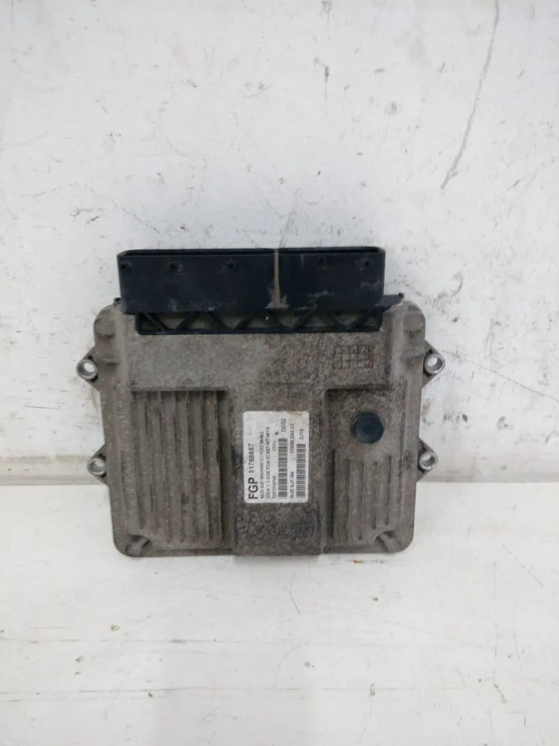 51768657 / 52PTF6F9F / MJD6JFM4 / 7160004502 CENTRALINA MOTORE FIAT Idea 2Â° Serie 1300 Diesel (2007)