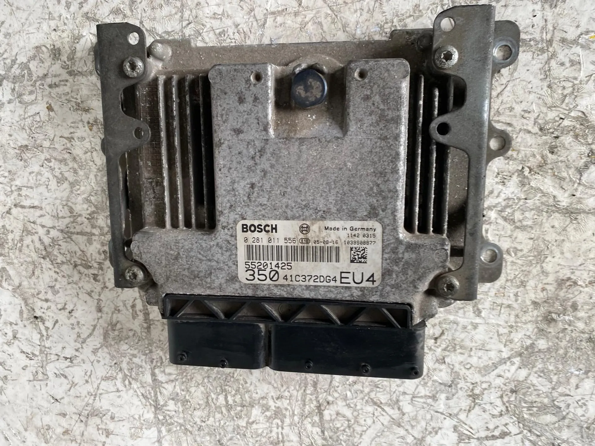 CENTRALINA MOTORE con codice 0281011556 da FIAT Idea 2Â° Serie 1900 Diesel con codice motore 182B2000/182B2000 (2006)