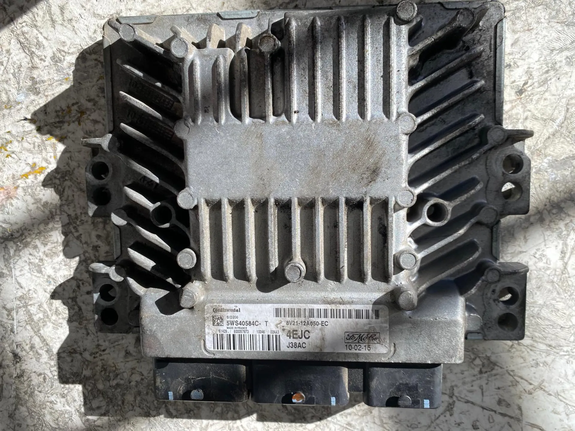 CENTRALINA MOTORE con codice 8V2112A650 EC da FORD Fiesta 6Â° Serie 1400 Diesel con codice motore F6JD/F6JD (2012)