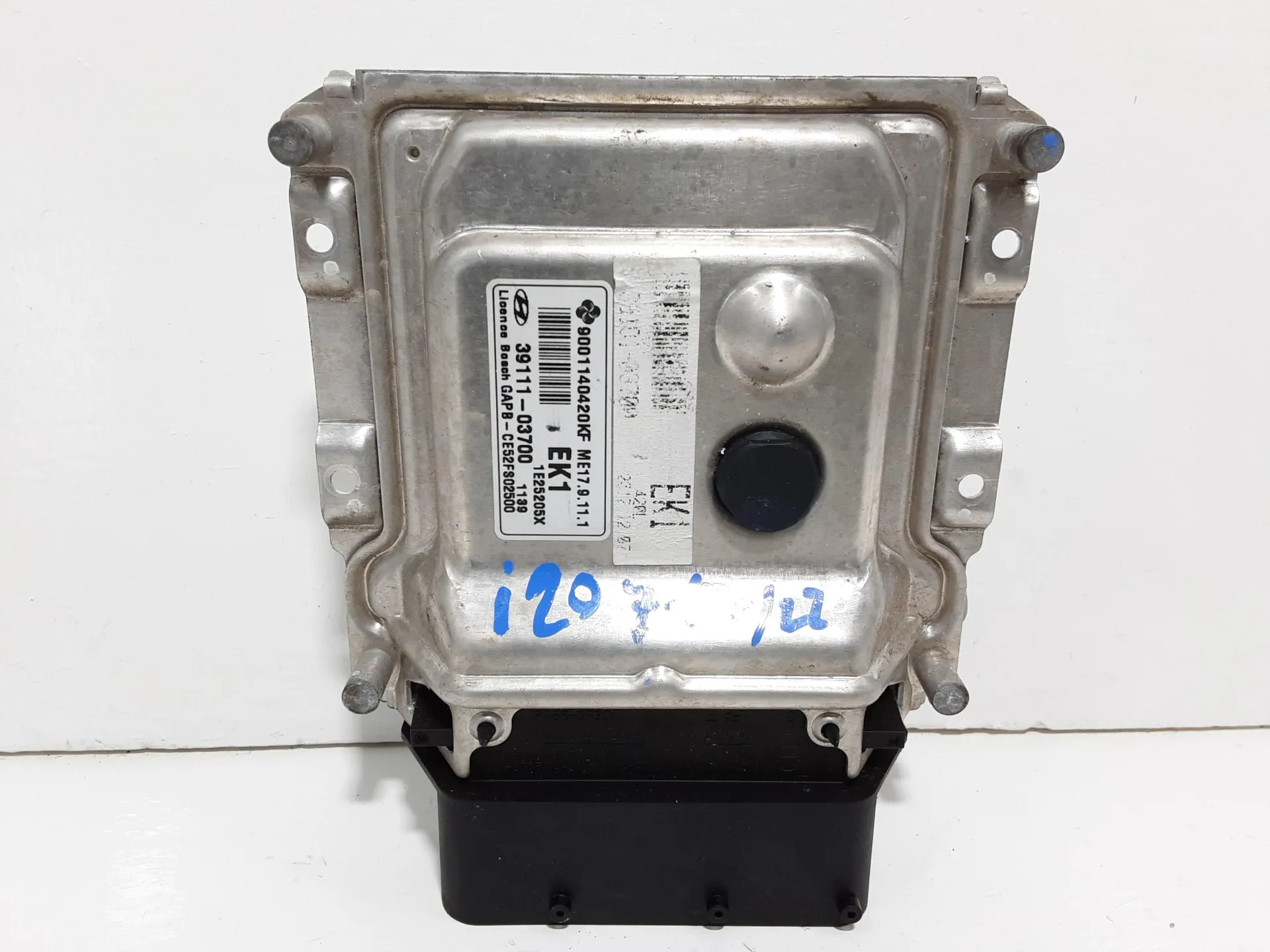CENTRALINA MOTORE con codice 391103700 da HYUNDAI i20 1° Serie 1200 Benzina 63 kW / 86 CV con codice motore G4LA/G4LA (2013)