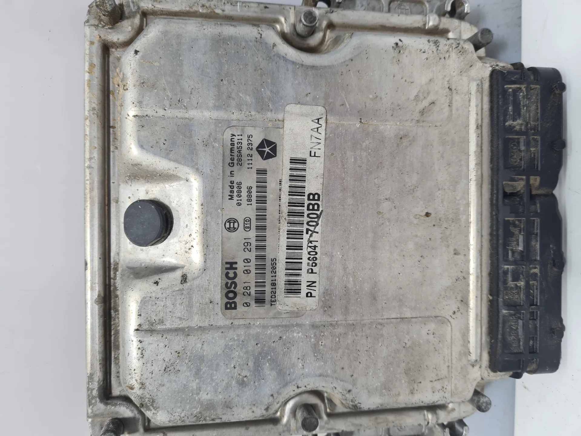 CENTRALINA MOTORE con codice P56041700BB da JEEP Cherokee 1° Serie R 425 DOHC Diesel 2500 (84>96)