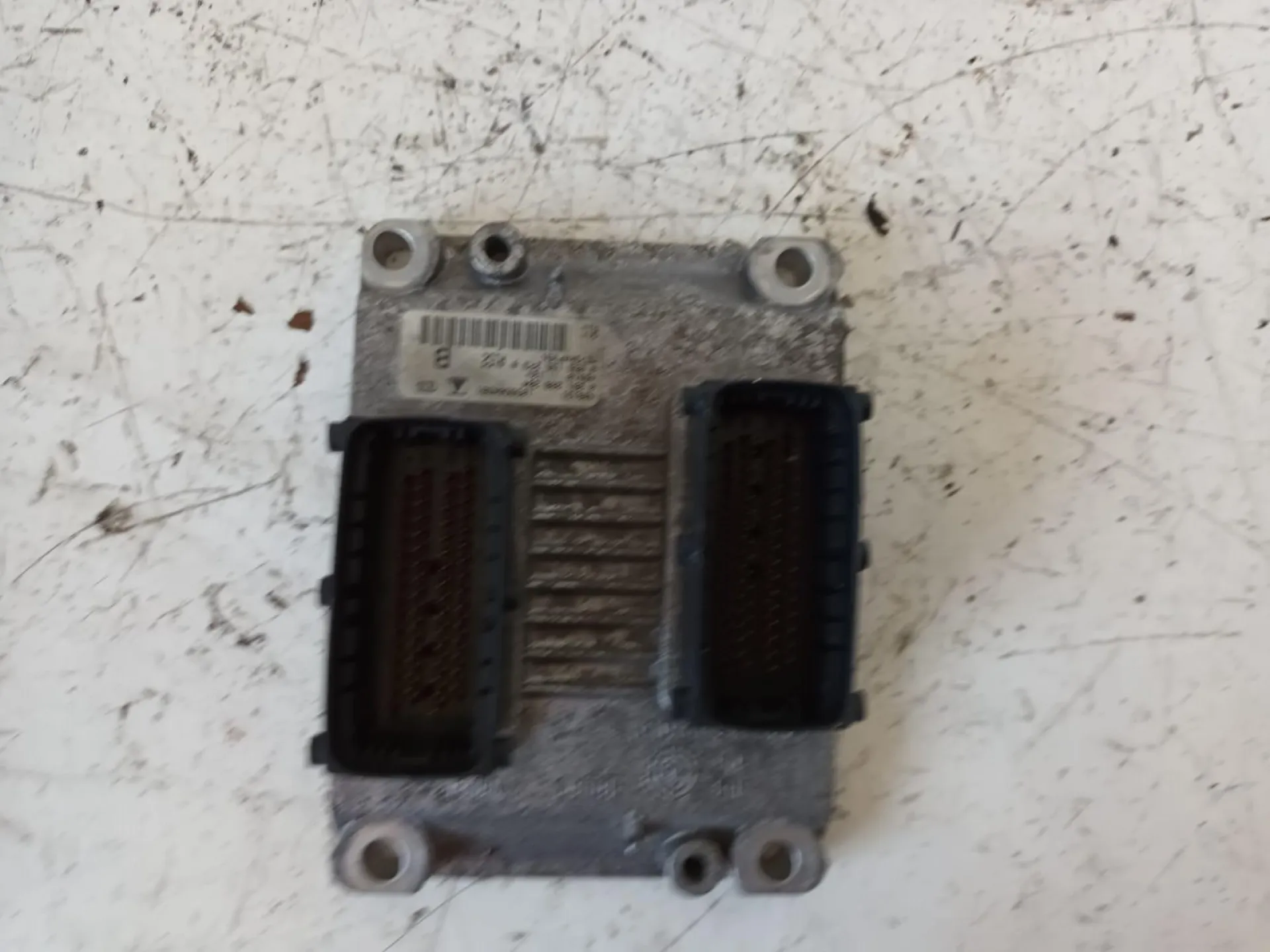 CENTRALINA MOTORE con codice 0261208204 da LANCIA Musa 2Â° Serie 1400 Benzina con codice motore 843A1000/843A1000 (2008)
