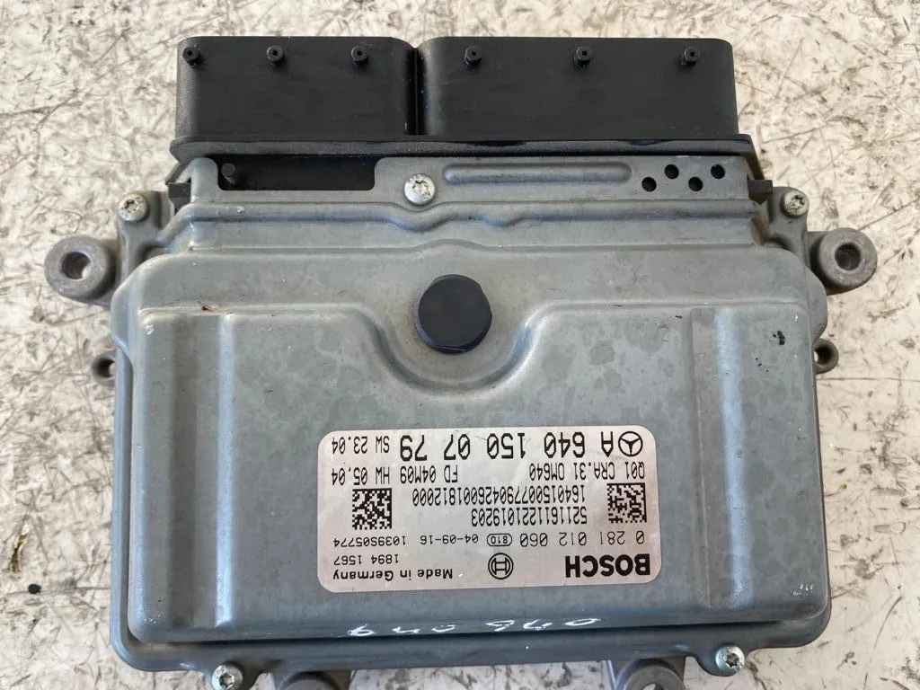 CENTRALINA MOTORE con codice 0281012060 da MERCEDES Classe A W169 3Â° Serie 2000 Diesel con codice motore 640940/640940 (2006)