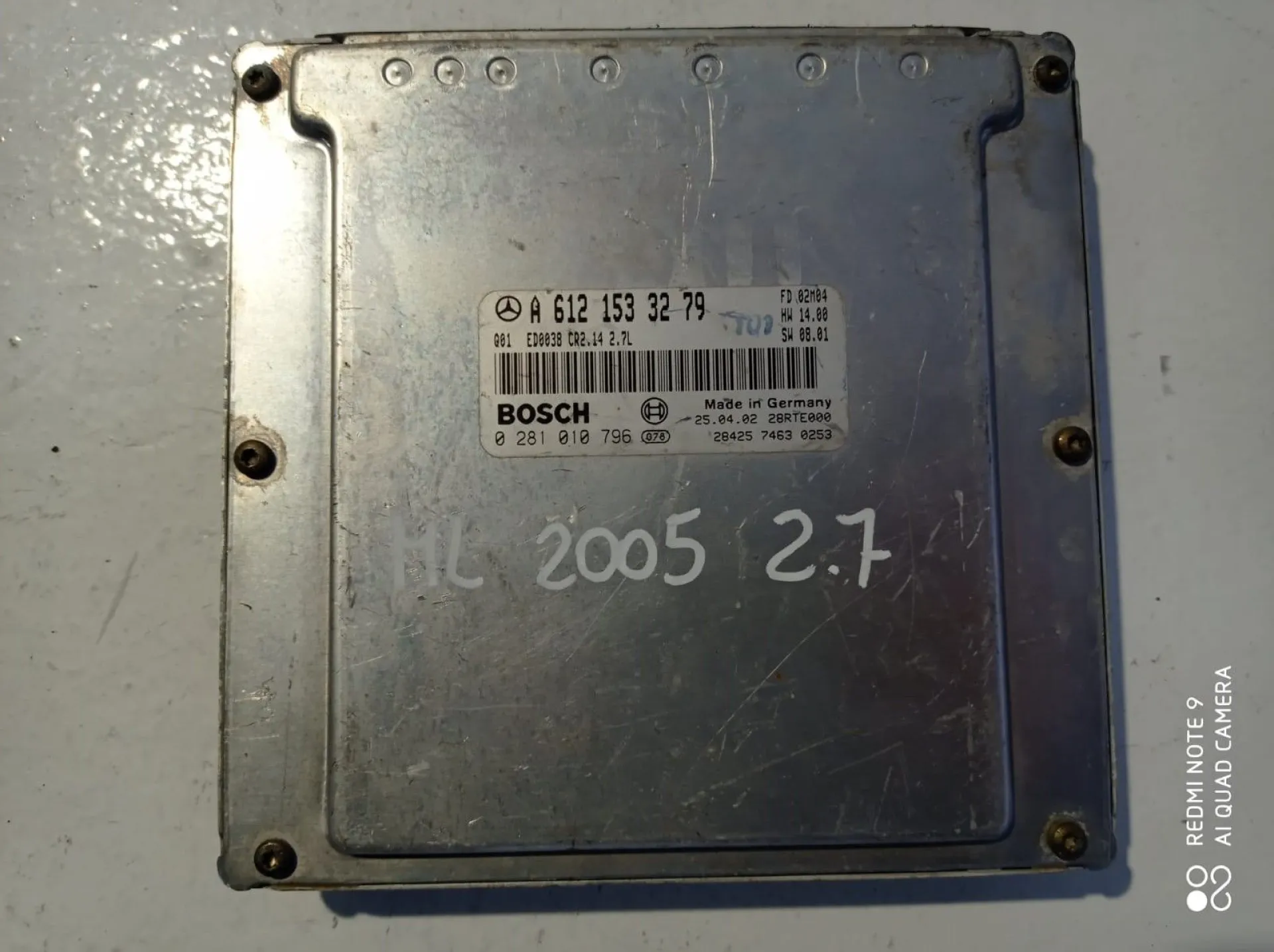 CENTRALINA MOTORE con codice A6121533279 da MERCEDES ML W163 2Â° Serie 2700 Diesel (2005)