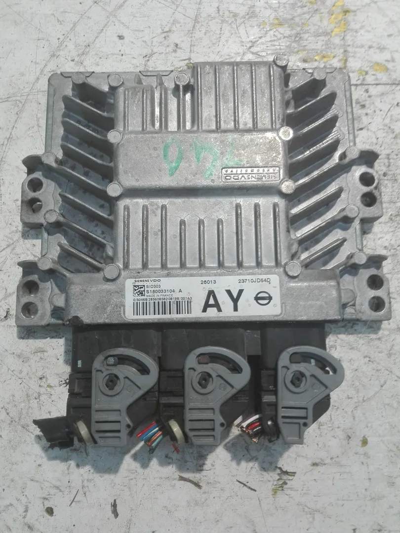 23710JD54D / SID303 / S180033104A / 285608582 CENTRALINA MOTORE NISSAN Qashqai 2Â° Serie 1500 Diesel (2012)