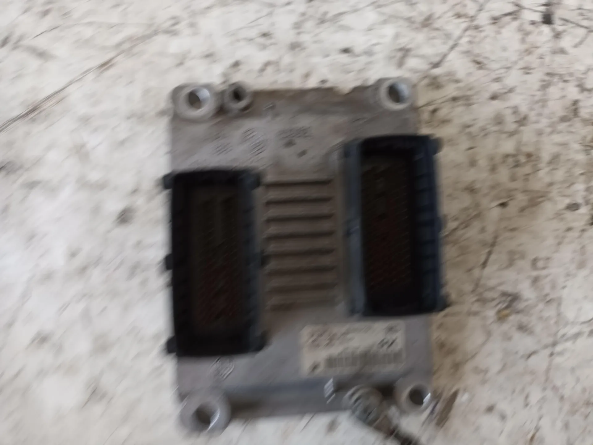 CENTRALINA MOTORE con codice 1039S17766 da OPEL Corsa D 5P 1Â° Serie 1200 Benzina con codice motore Z12XEP (2008)