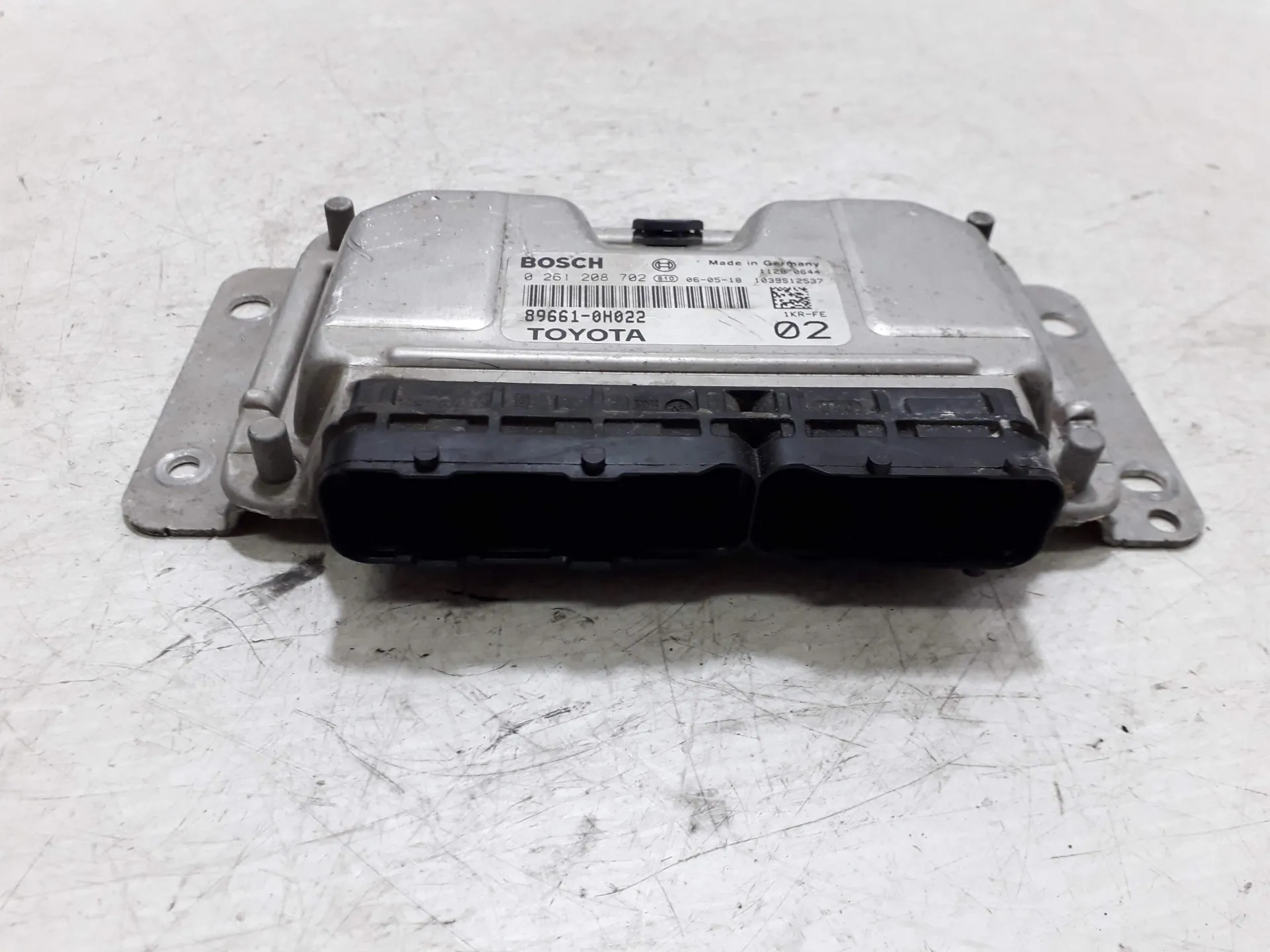 CENTRALINA MOTORE con codice 0261208702 da PEUGEOT 107 1Â° Serie 1000 Benzina (2008)