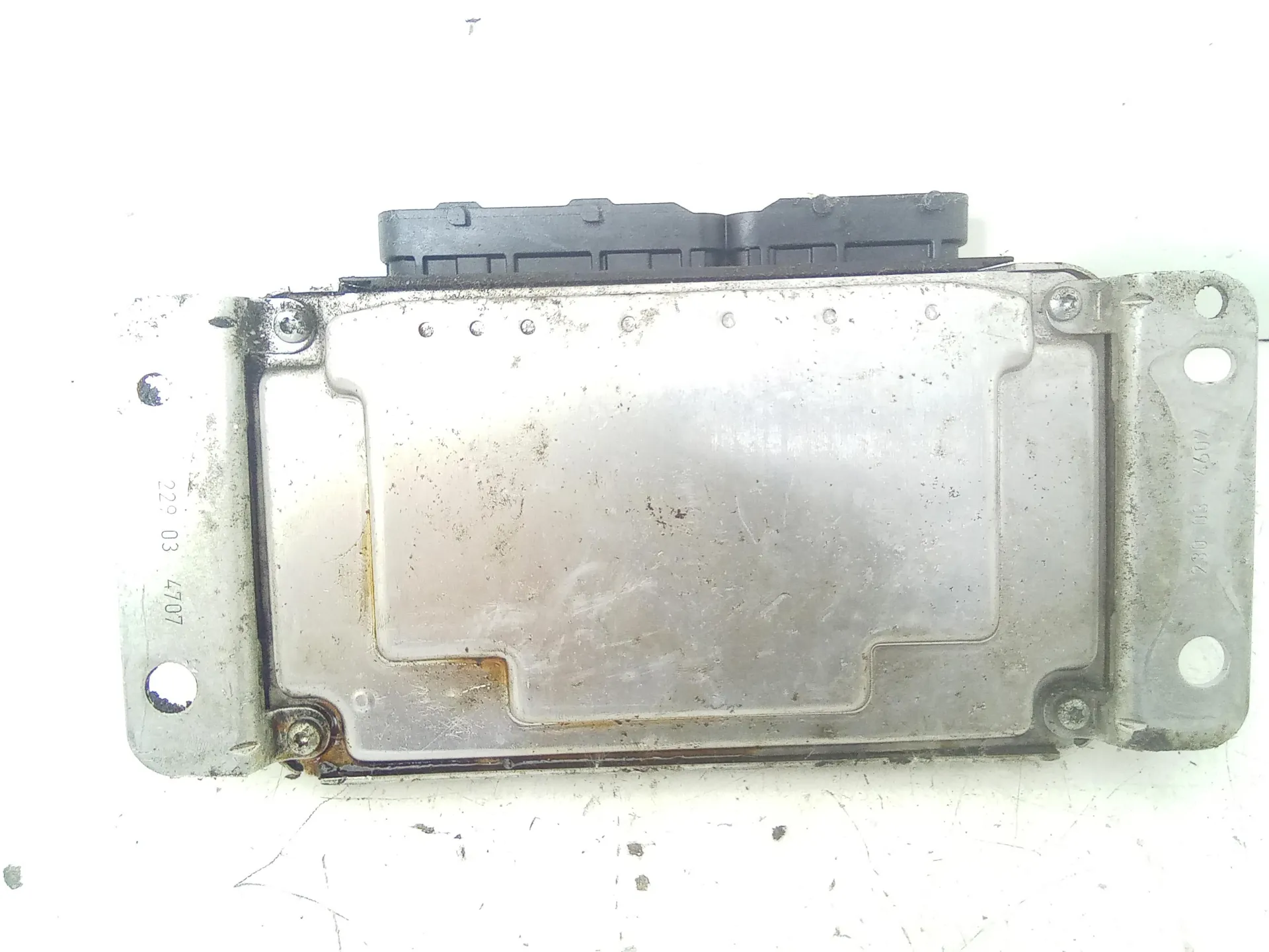 CENTRALINA MOTORE con codice 0261208704 da PEUGEOT 107 1Â° Serie 1000 Benzina 50 kW / 68 CV (2008)