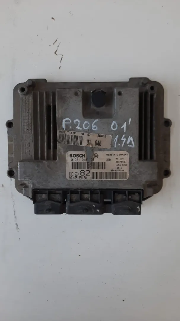 Centralina motore Peugeot 206 del 2002 1.4 Diesel CODICE RICAMBIO : 0281010707