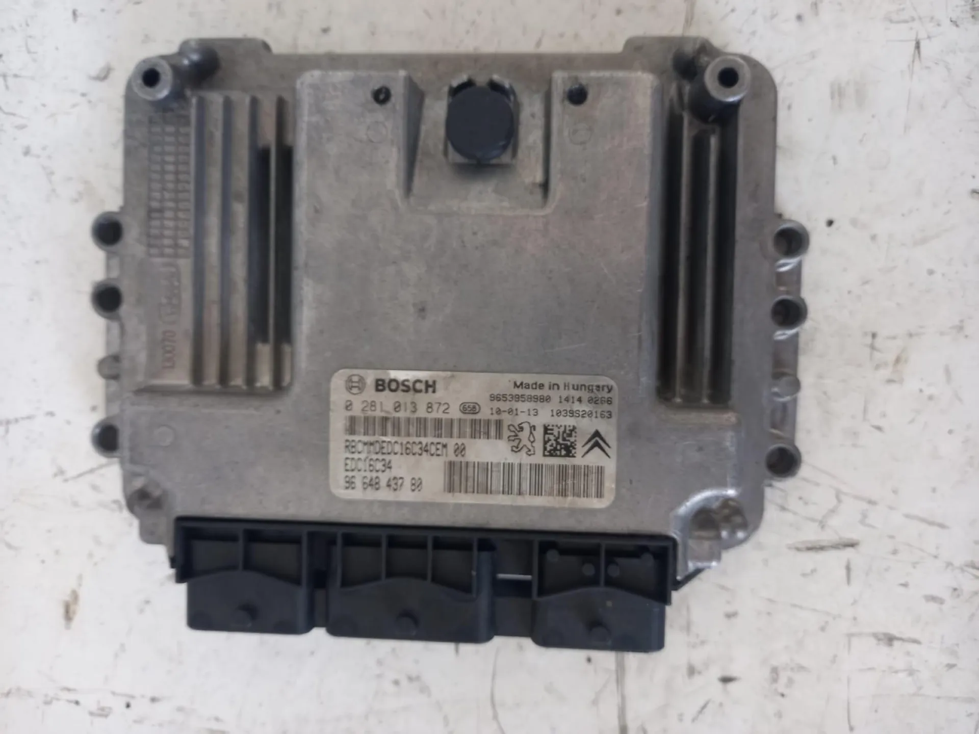 CENTRALINA MOTORE con codice 0281013872 da PEUGEOT 308 Serie (07>14) 1600 Diesel con codice motore 9HZ (2010)