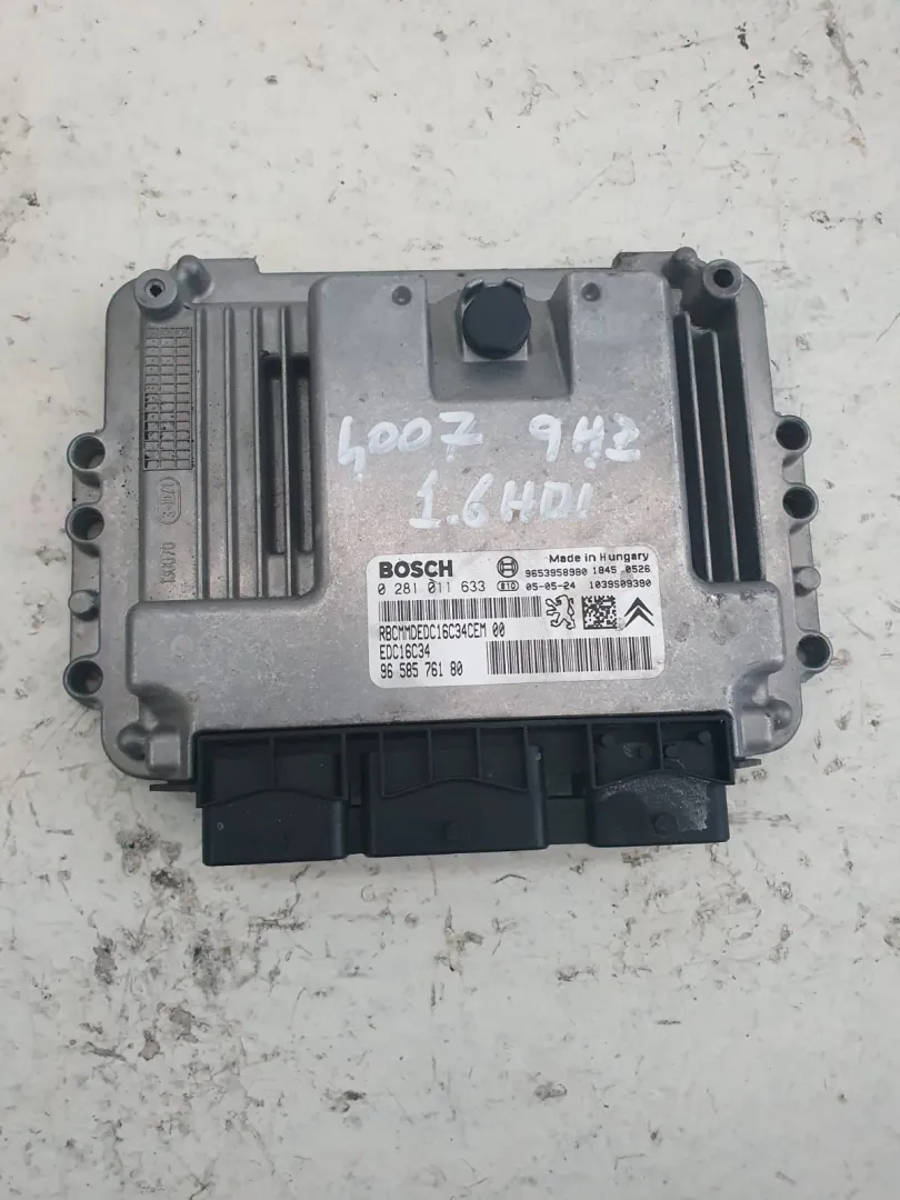 CENTRALINA MOTORE con codice 0281011633 / 9653958980 / 18450526 / 1039S09390 / EDC16C34 / 9658576180 da PEUGEOT 4007 1Â° Serie 1600 Diesel (2011)