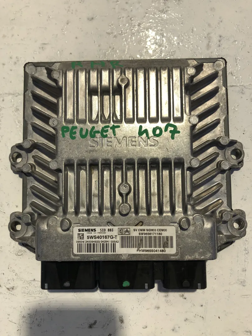 5WS40167GT / SW9656171180 / HW9655041480 / 09504/245094920/04294/005A2 CENTRALINA MOTORE PEUGEOT 407 Berlina 2000 Diesel (2010)