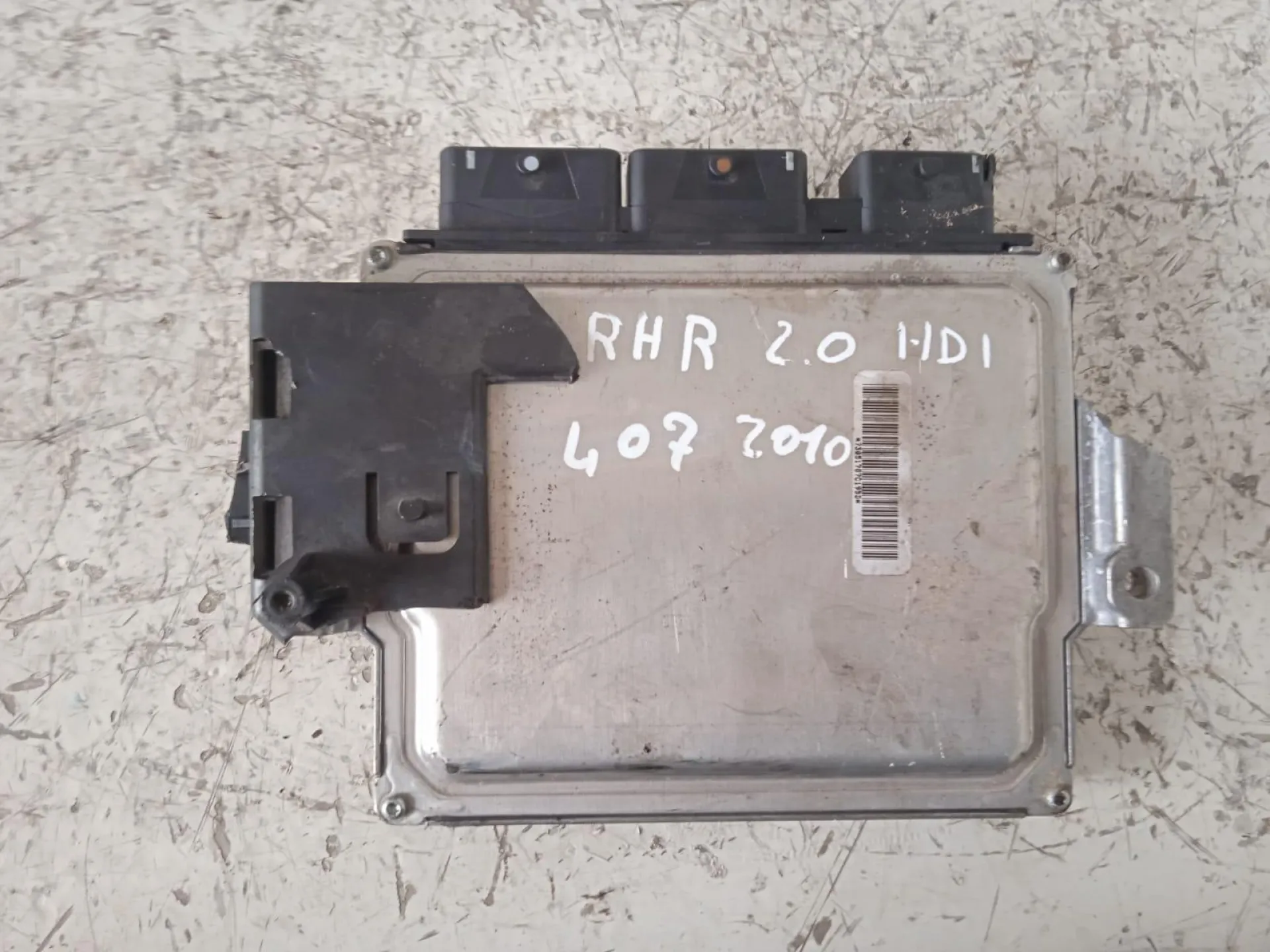 CENTRALINA MOTORE con codice 9665465580 da PEUGEOT 407 Berlina 2000 Diesel con codice motore RHR/RHR (2010)
