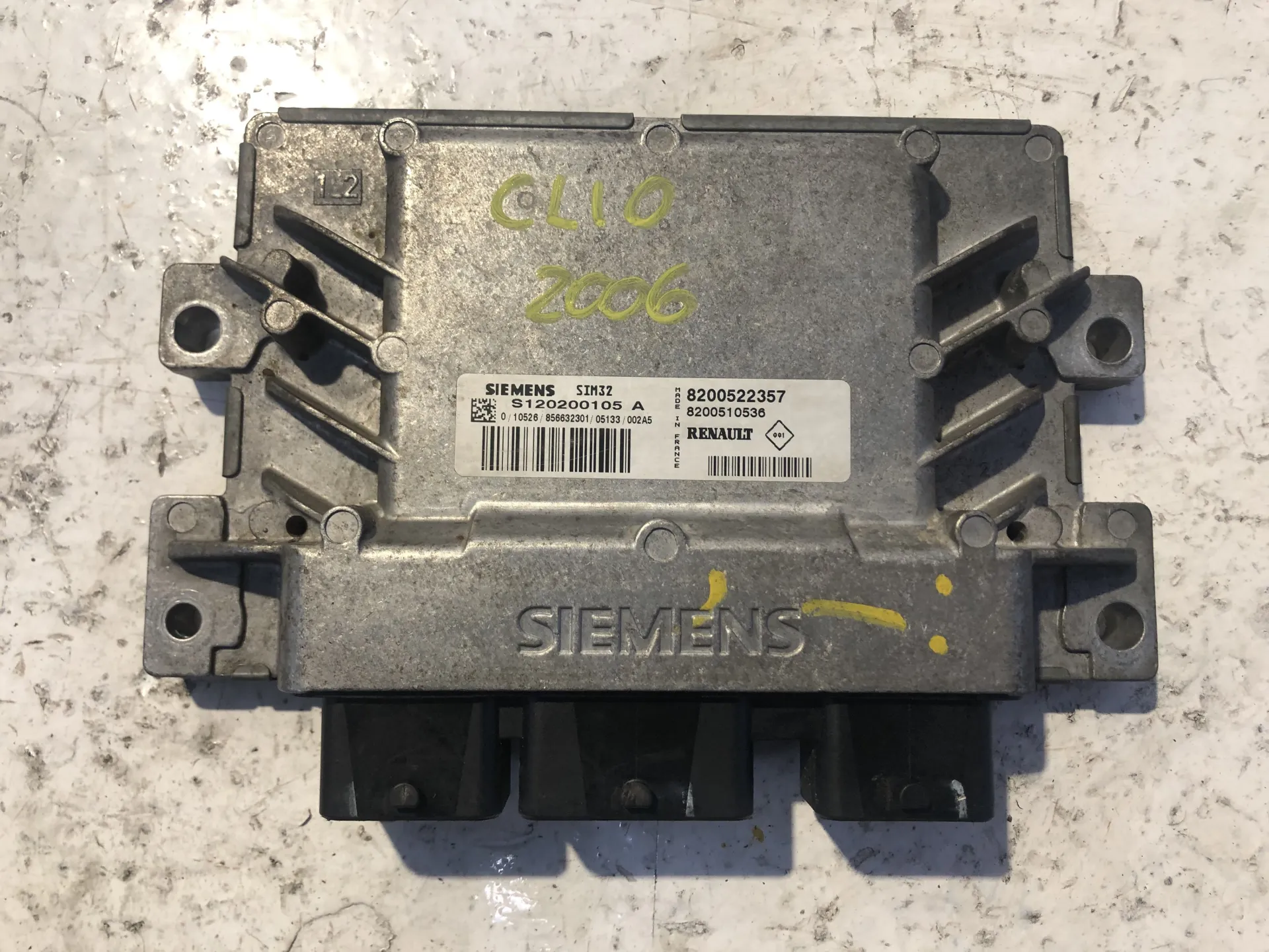 CENTRALINA MOTORE con codice S120200105A / 8200522357 / 8200510536 / 010526.856632301.05133.002A5 da RENAULT Clio Serie (04>08) 1500 Diesel (2006)