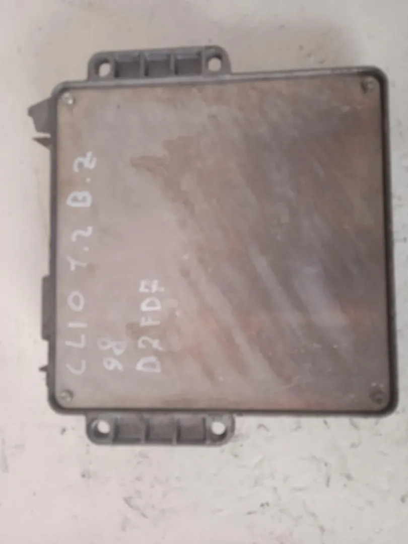 CENTRALINA MOTORE con codice 7700111151 da RENAULT Clio Serie (94>98) 1200 Benzina con codice motore D7FD7/D7FD7 (1998)