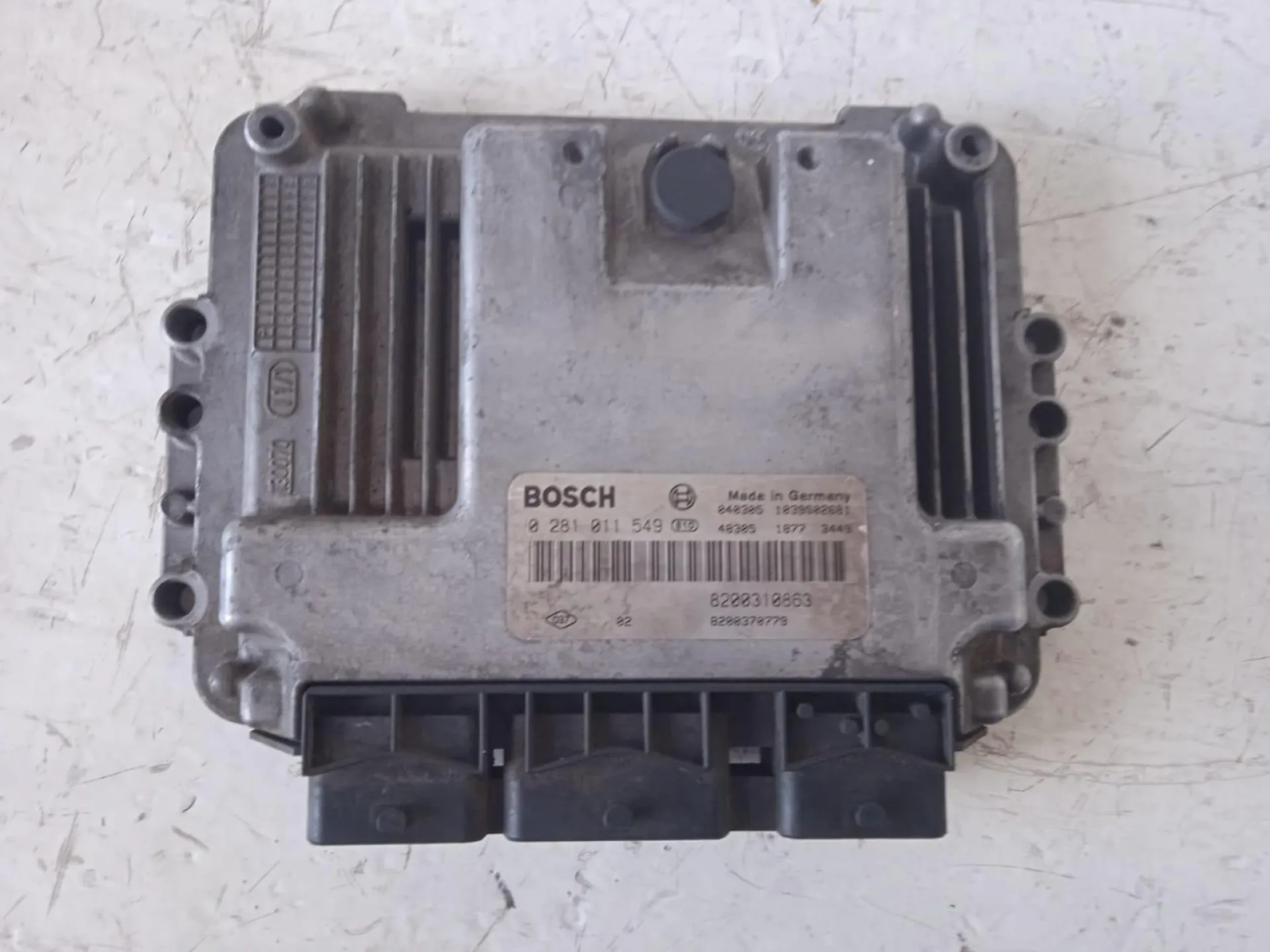CENTRALINA MOTORE con codice 8200310863 da RENAULT Scenic Serie (03>09) 1900 Diesel con codice motore F9Q/F9Q (2005)