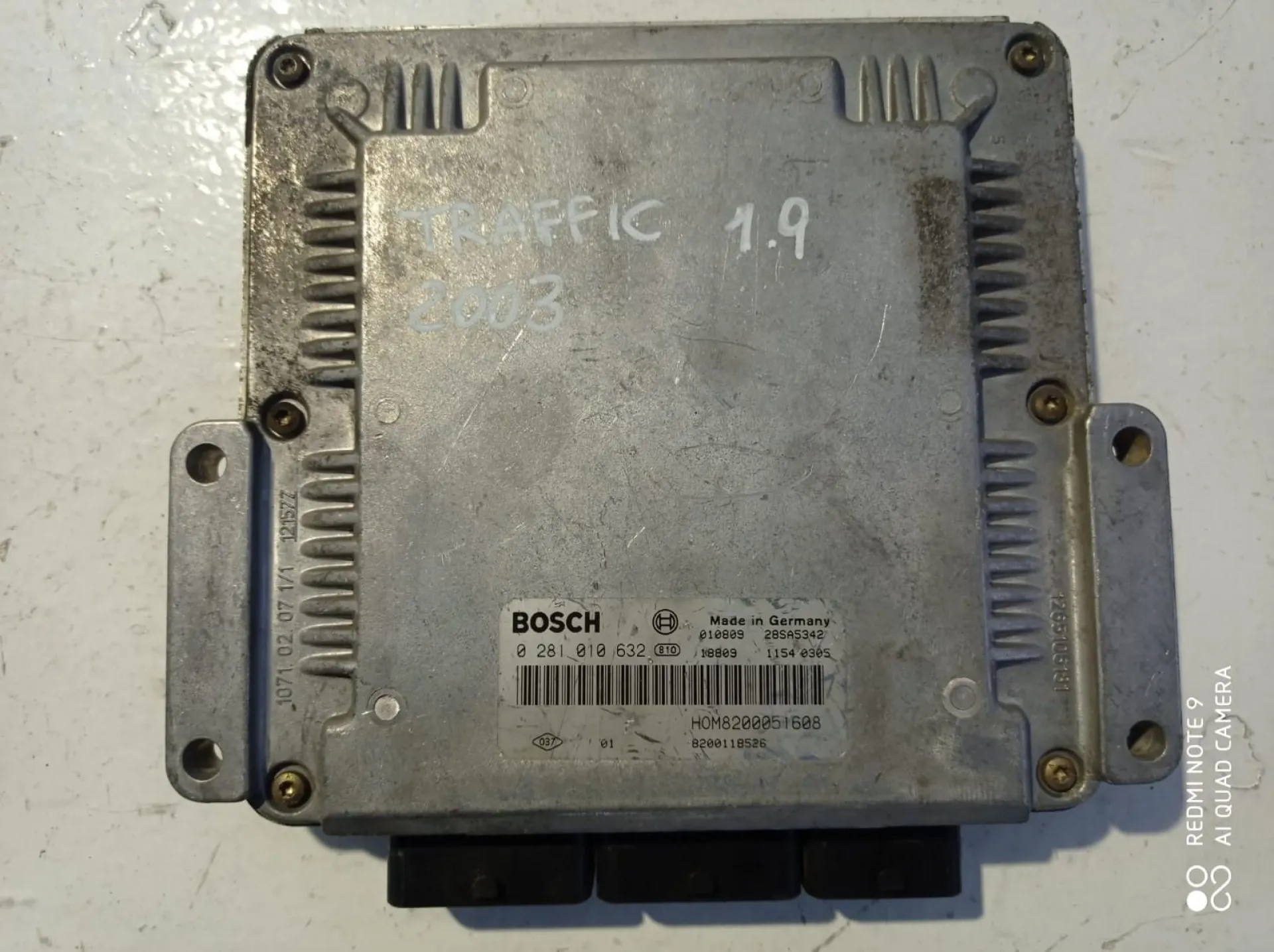 CENTRALINA MOTORE con codice 0281010632 da RENAULT Trafic Furgone 1900 Diesel (2003)