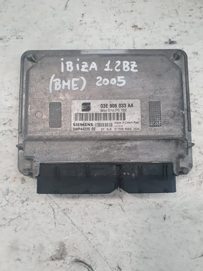 CENTRALINA MOTORE con codice 03E906033AA / 5WP4422502 da SEAT Ibiza Serie (05>08) 1200 Benzina (2005)