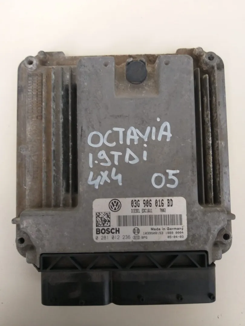 Centralina motore Skoda Octavia 1.9 D del 2005 CODICE RICAMBIO : 03G906016BD