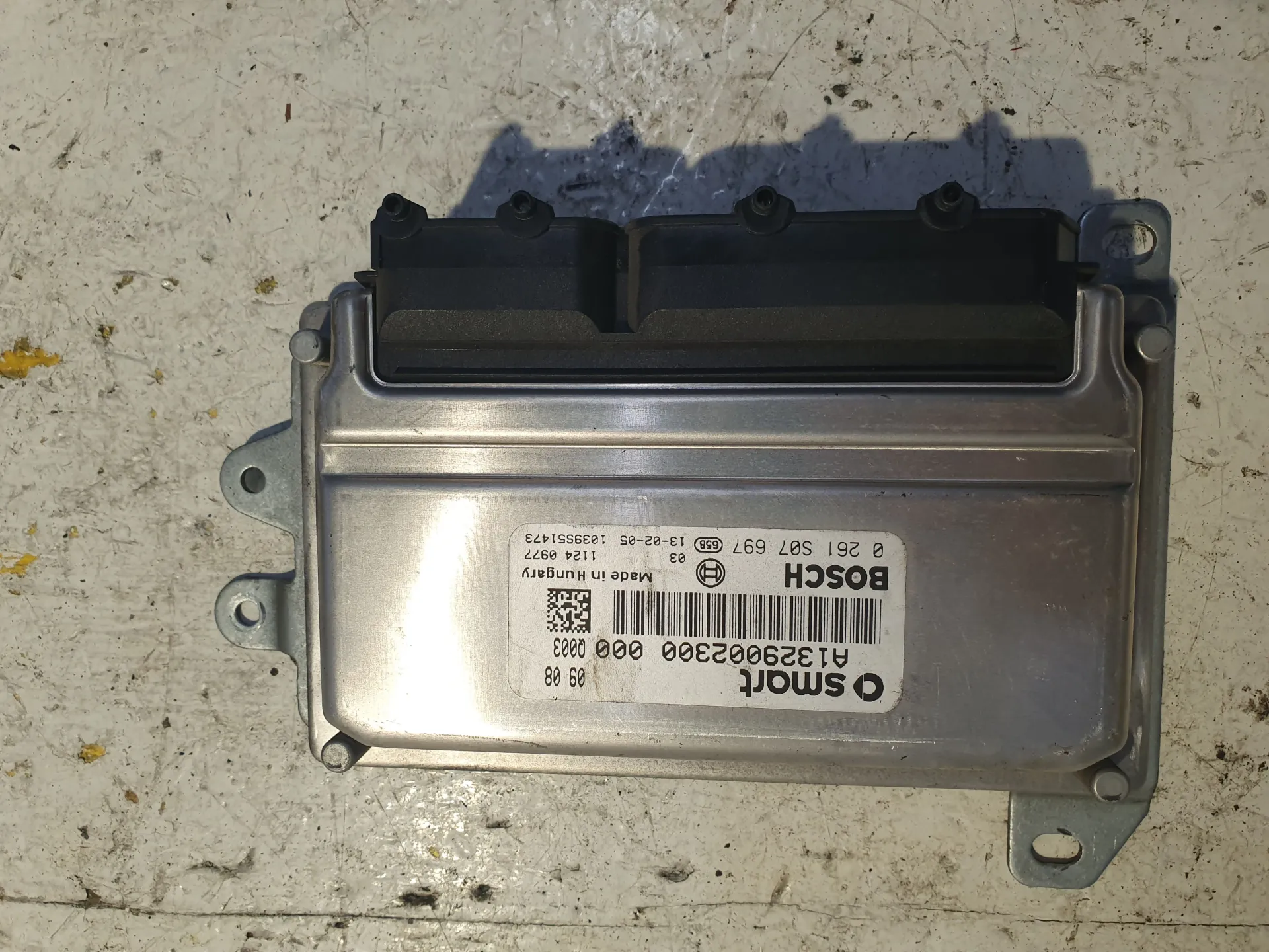 CENTRALINA MOTORE con codice A1329002300 / 0261S07697 da SMART ForTwo Cabrio 3Â° Serie (w 451) 1000 Benzina (2009)