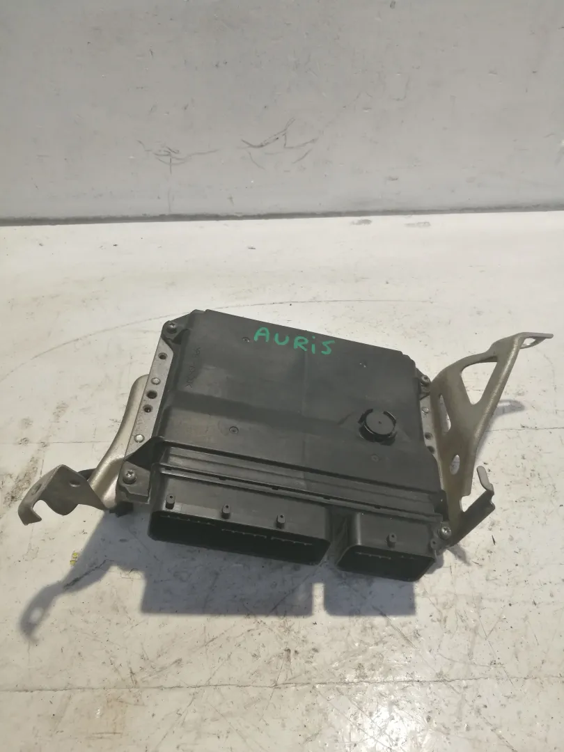 CENTRALINA MOTORE con codice 8966102E71 / 4720002580A da TOYOTA Auris Serie (E150) (07>12) 1600 Benzina (2008)