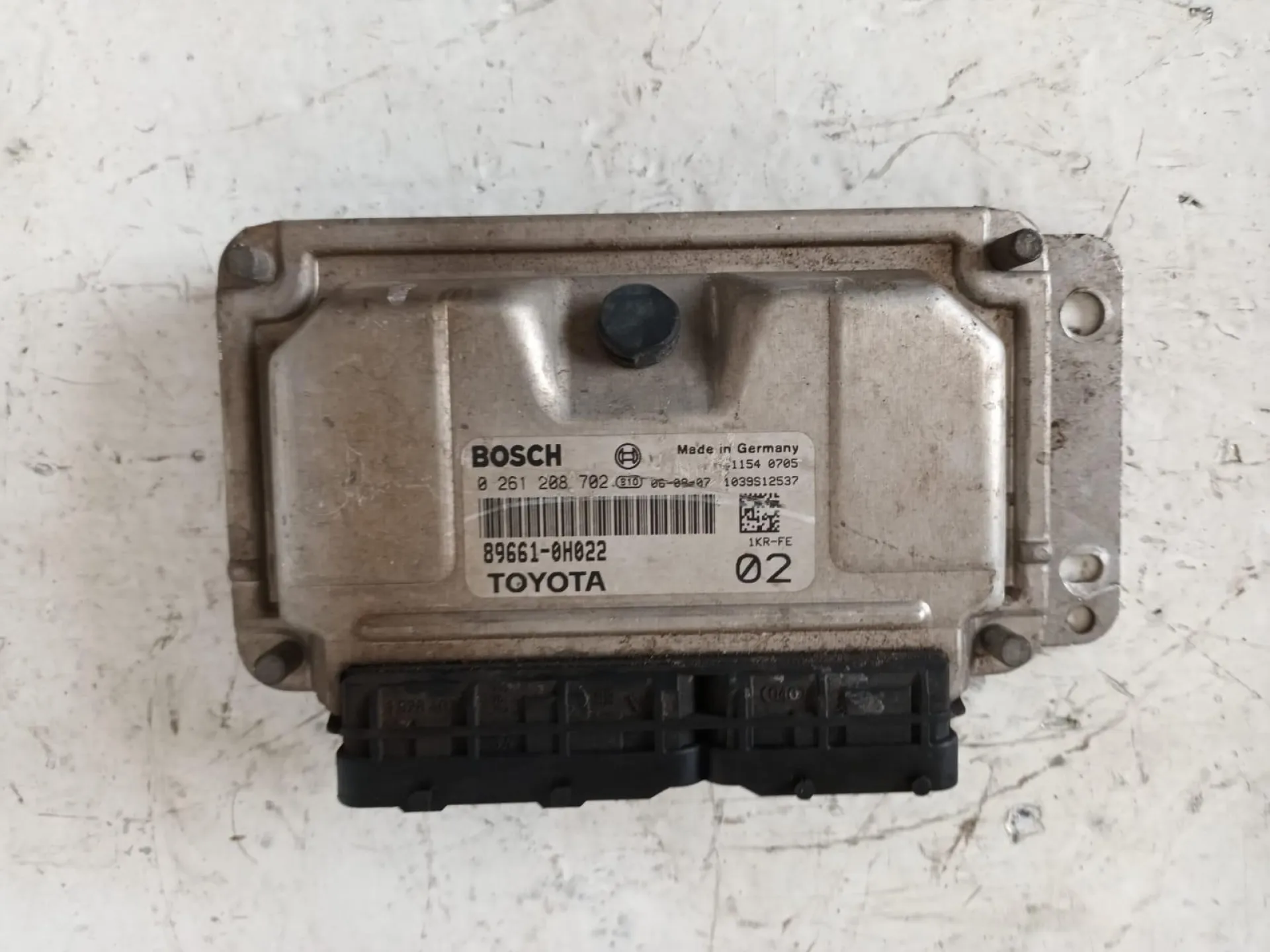 CENTRALINA MOTORE con codice 0261208702 da TOYOTA Aygo 2Â° Serie 1000 Benzina con codice motore 1KR (2010)