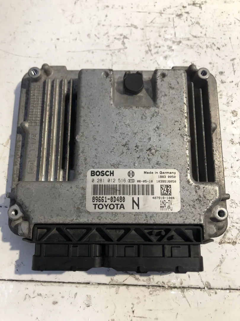 CENTRALINA MOTORE con codice 0281012516 / 18830050 / 1039S16050 / 896610D480 / 4079181004 da TOYOTA Yaris Serie (08>11) 1400 Diesel (2009)