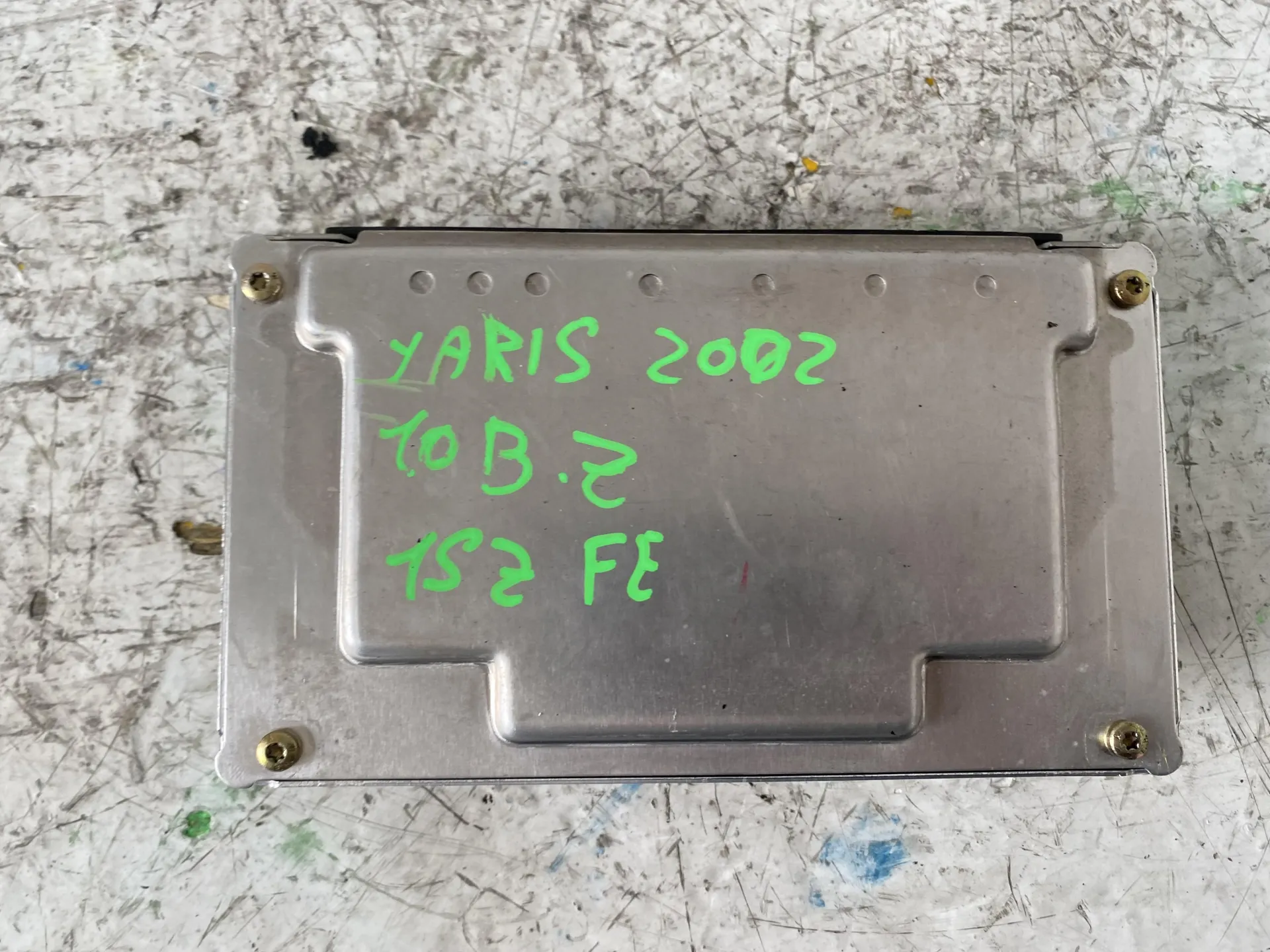 CENTRALINA MOTORE con codice 89661-0D012 da TOYOTA Yaris Serie (99>03) 1000 Benzina con codice motore 1SZ FE/1SZ FE (2002)