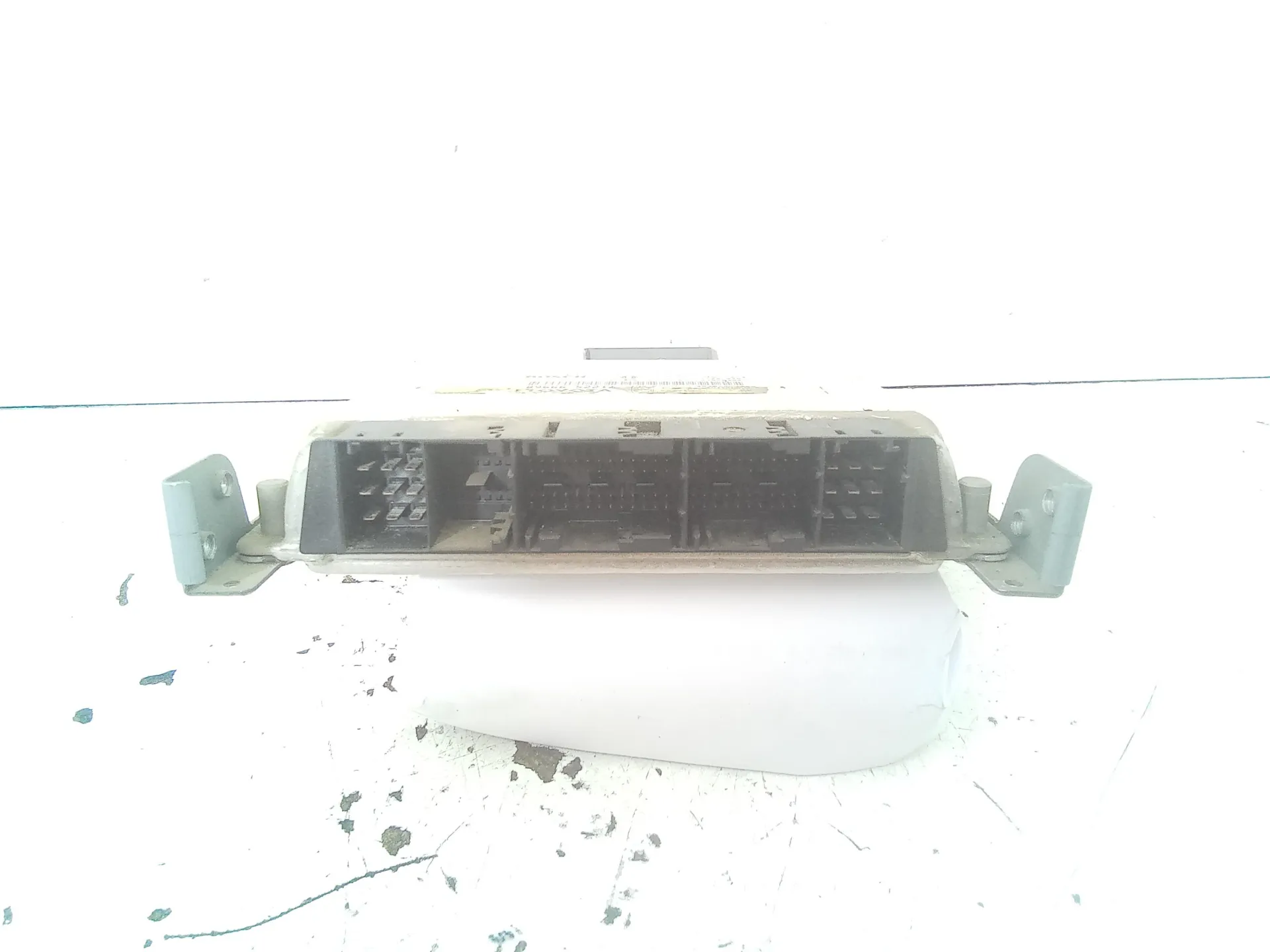 CENTRALINA MOTORE con codice 0281011650 da TOYOTA Yaris Verso Serie (03>07) 1400 Diesel 66 (2004)